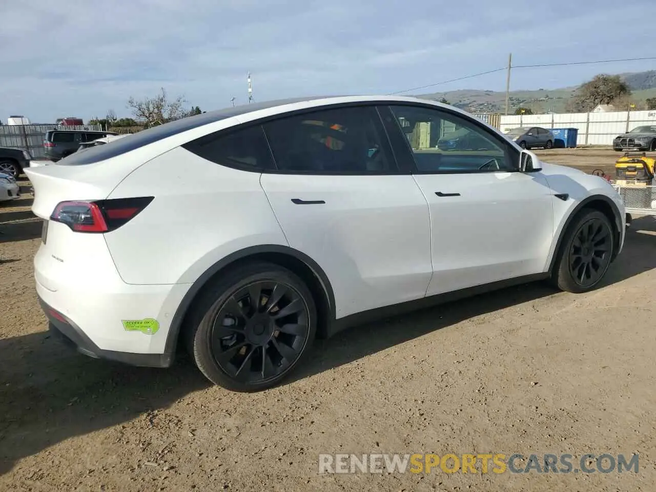 3 Фотография поврежденного автомобиля 7SAYGAEE8NF417936 TESLA MODEL Y 2022