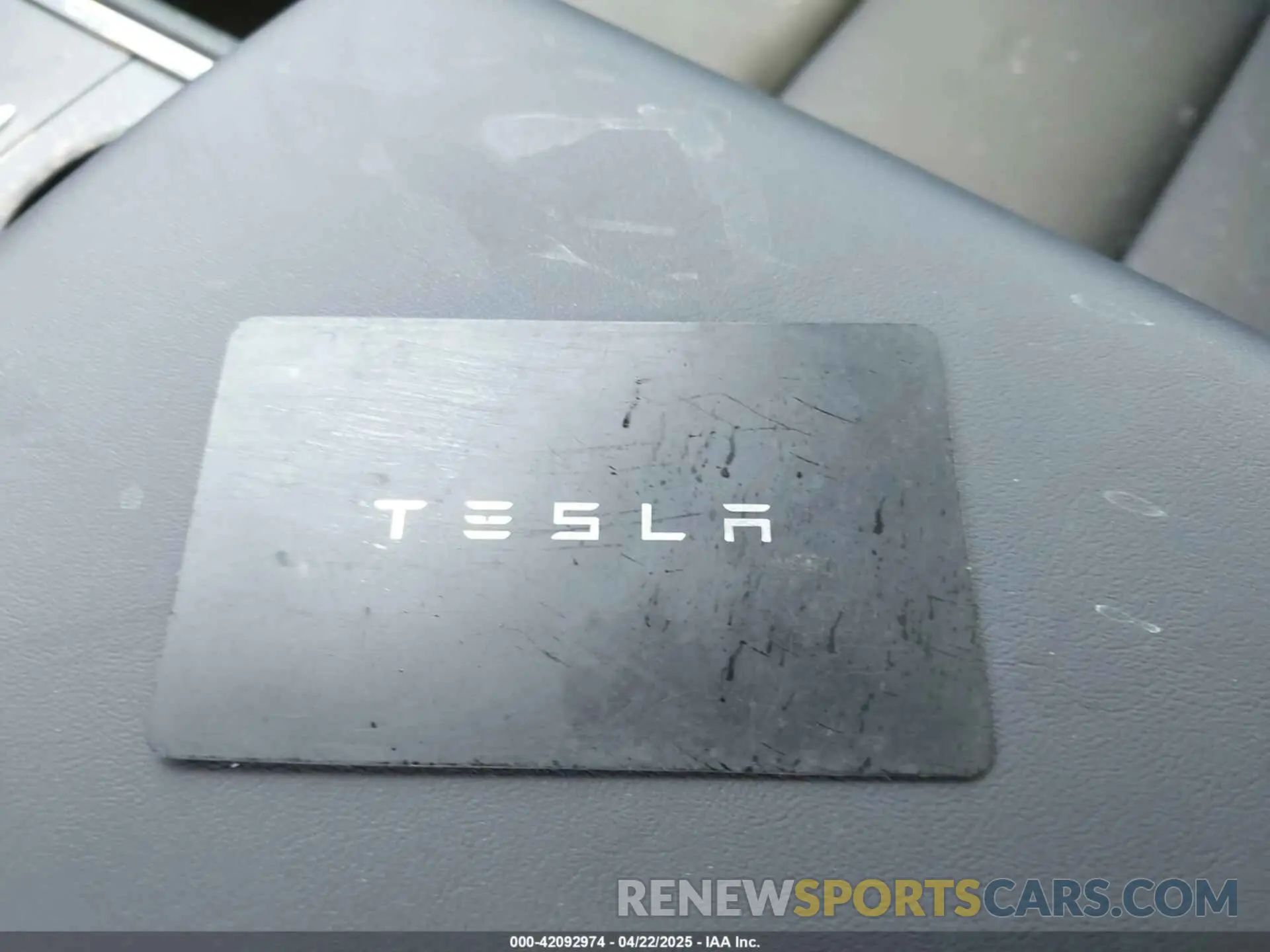 11 Photograph of a damaged car 7SAYGAEE8NF547845 TESLA MODEL Y 2022