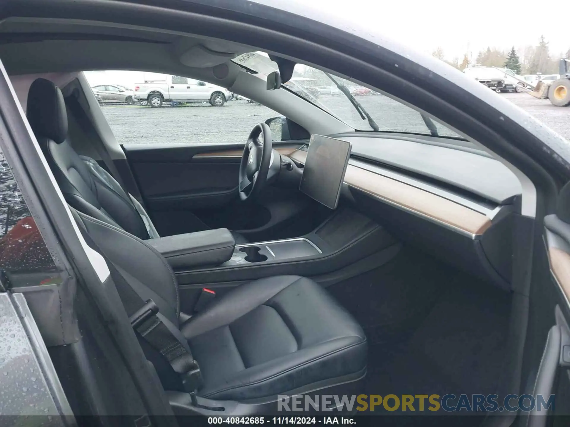 5 Фотография поврежденного автомобиля 7SAYGAEE8NF570624 TESLA MODEL Y 2022