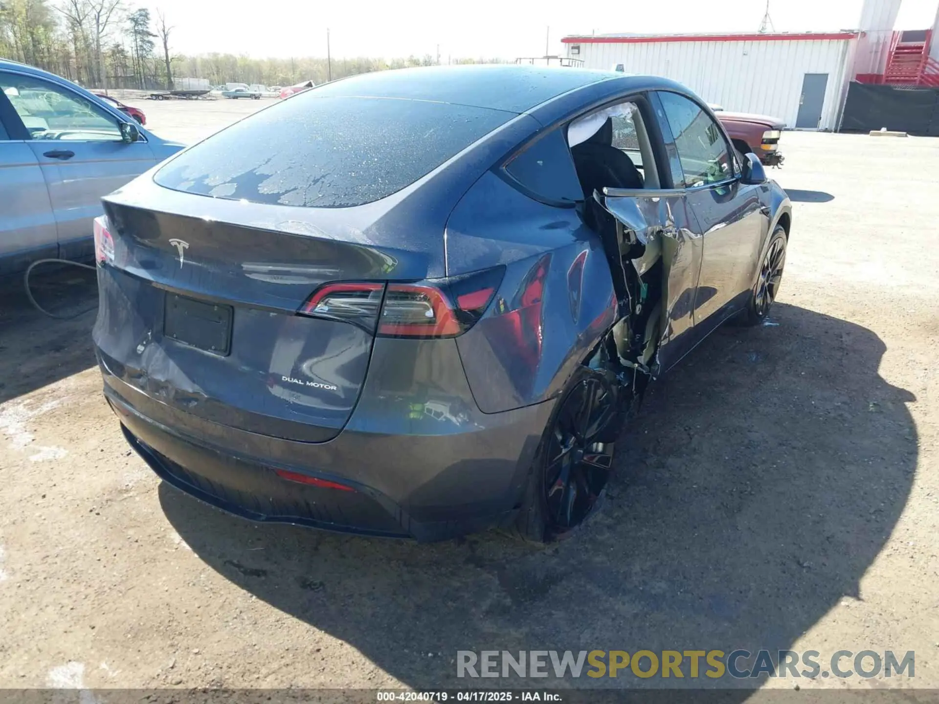 6 Photograph of a damaged car 7SAYGAEE9NF574634 TESLA MODEL Y 2022