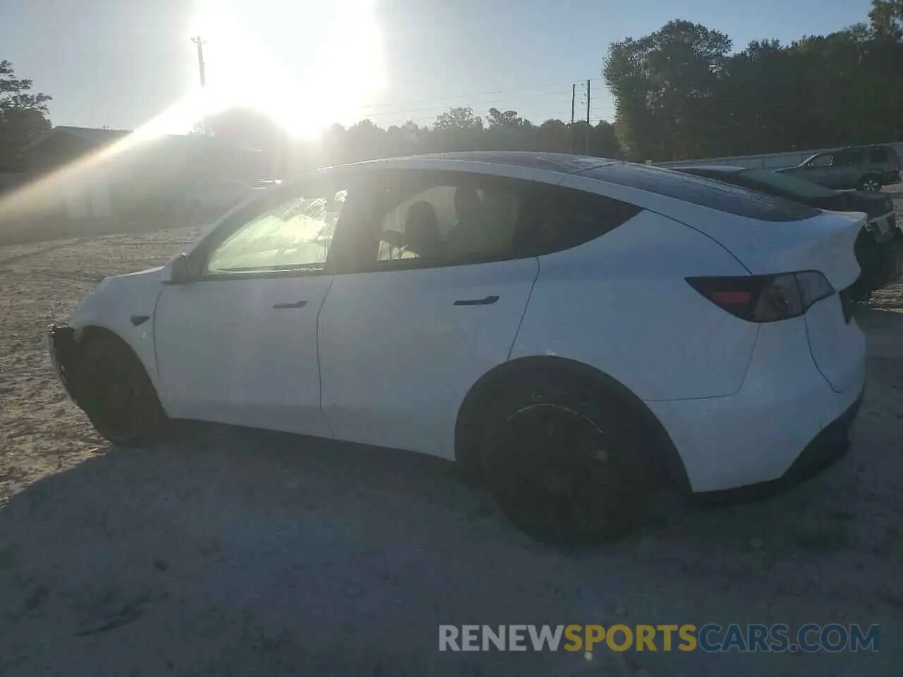 2 Photograph of a damaged car 7SAYGAEEXNF314033 TESLA MODEL Y 2022
