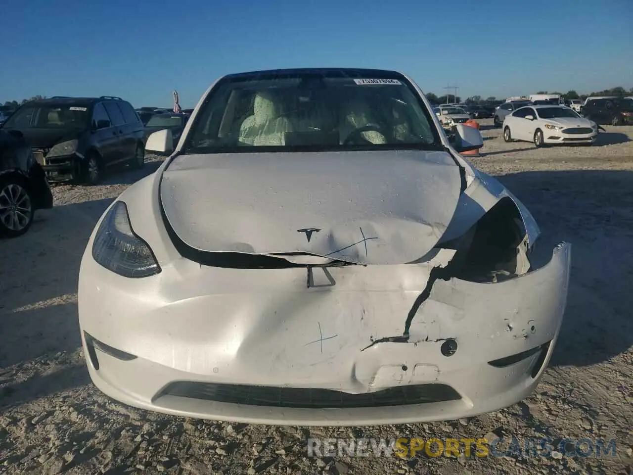 5 Photograph of a damaged car 7SAYGAEEXNF314033 TESLA MODEL Y 2022