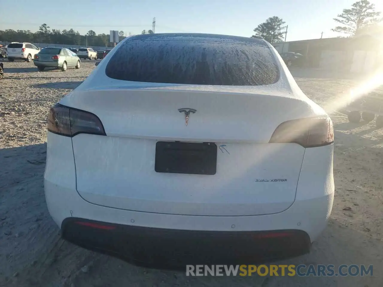 6 Photograph of a damaged car 7SAYGAEEXNF314033 TESLA MODEL Y 2022