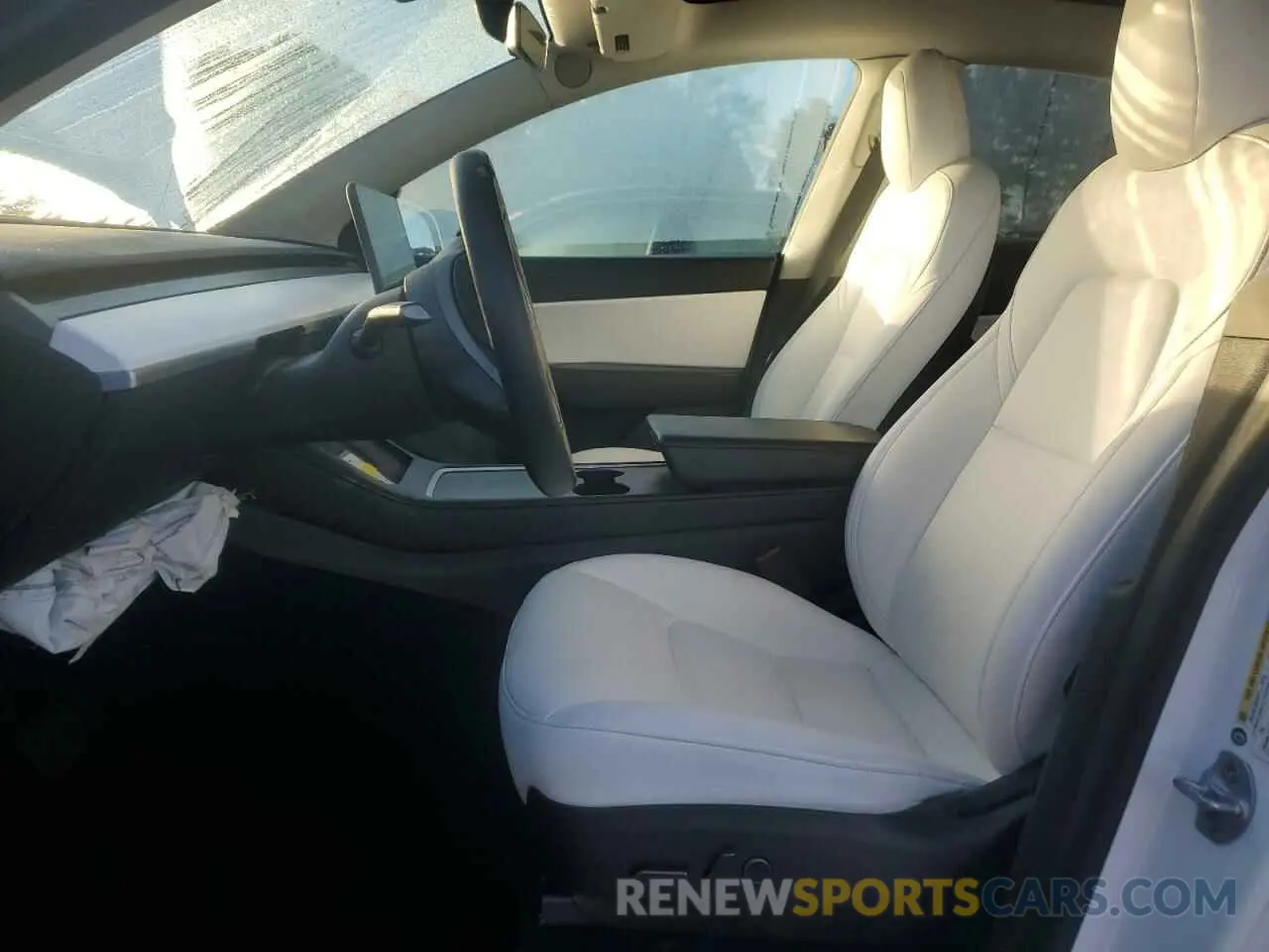 7 Photograph of a damaged car 7SAYGAEEXNF314033 TESLA MODEL Y 2022