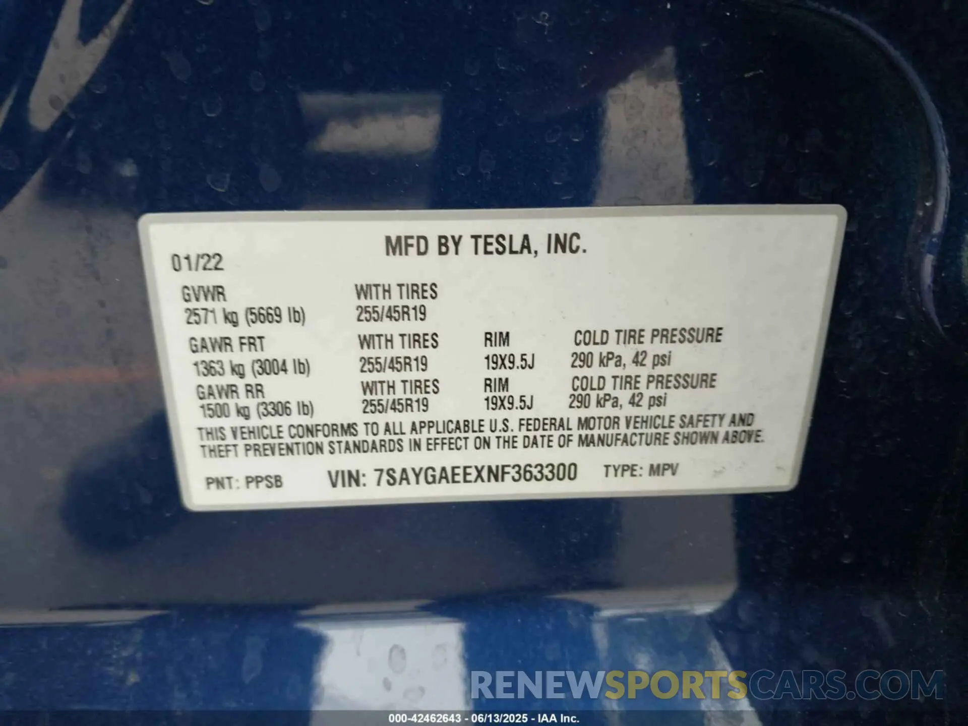 9 Photograph of a damaged car 7SAYGAEEXNF363300 TESLA MODEL Y 2022