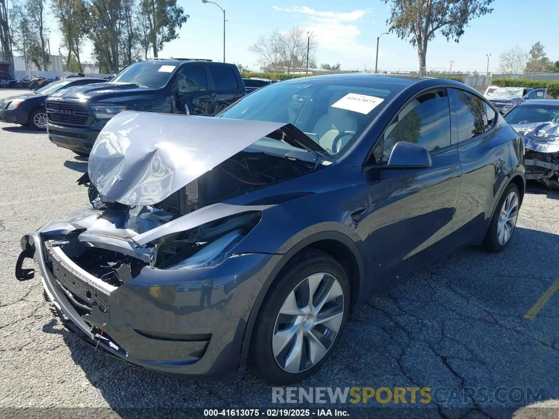 2 Фотография поврежденного автомобиля 7SAYGAEEXNF381389 TESLA MODEL Y 2022
