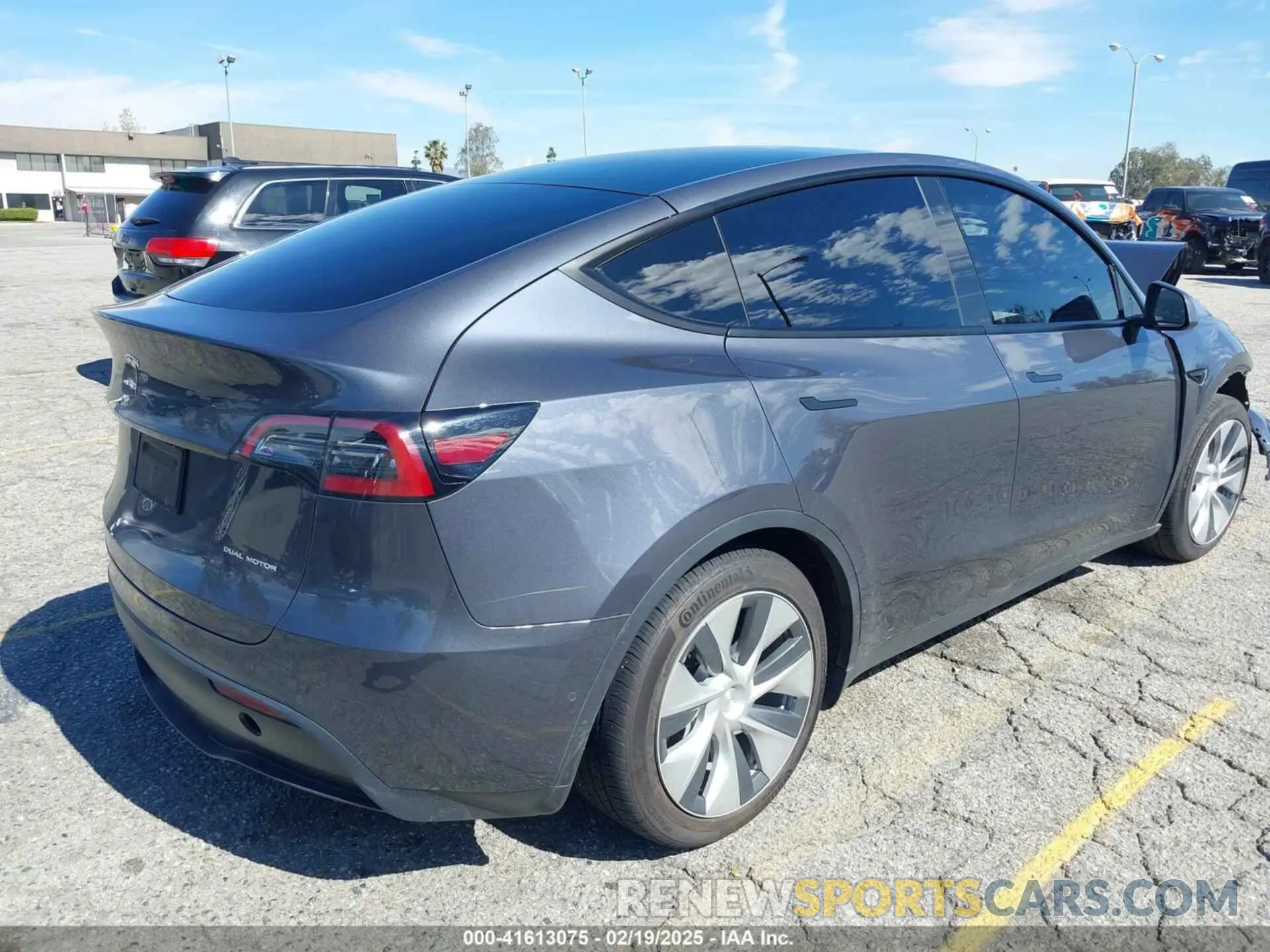 4 Фотография поврежденного автомобиля 7SAYGAEEXNF381389 TESLA MODEL Y 2022