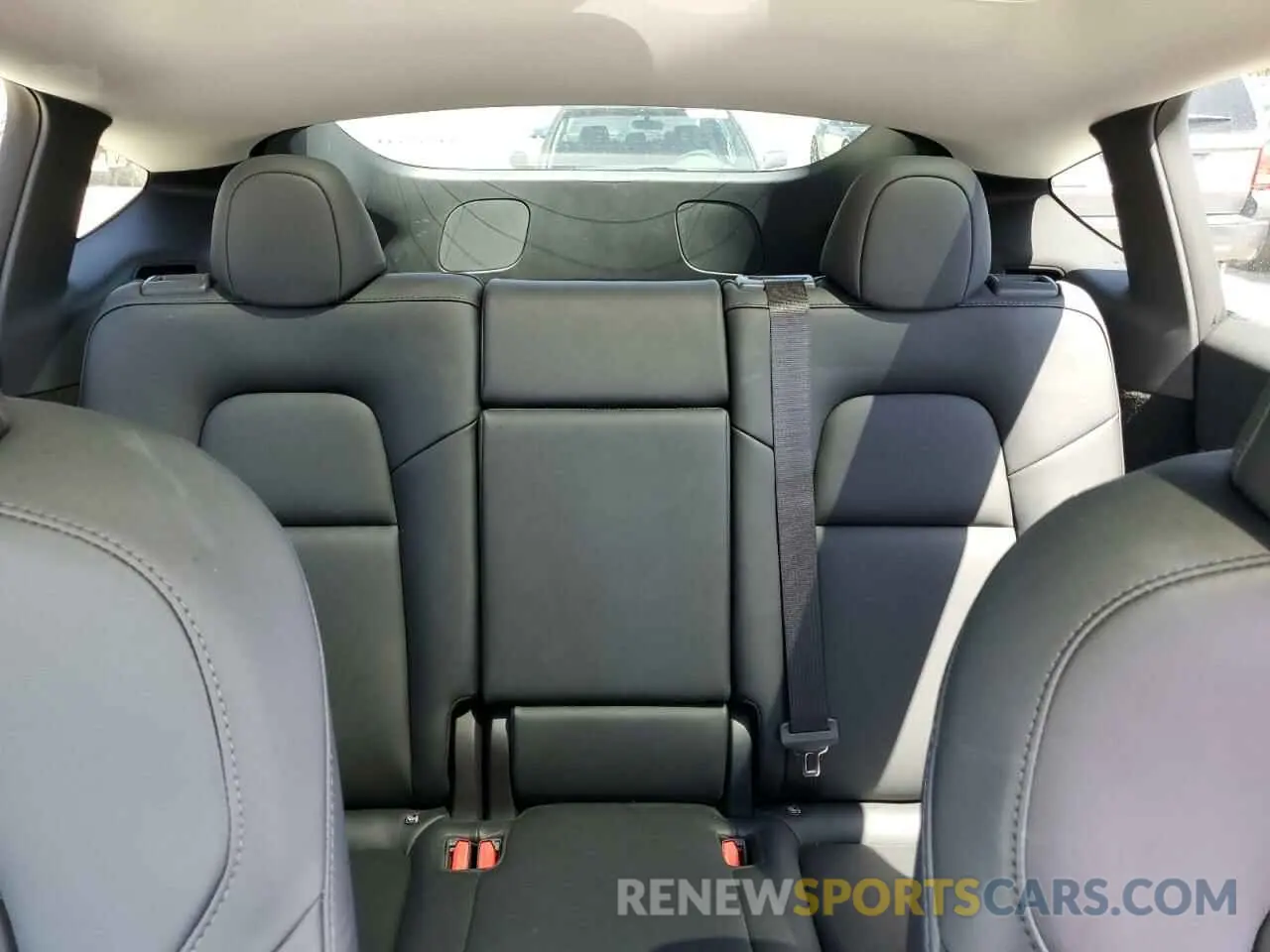 10 Photograph of a damaged car 7SAYGDEE0NA020896 TESLA MODEL Y 2022