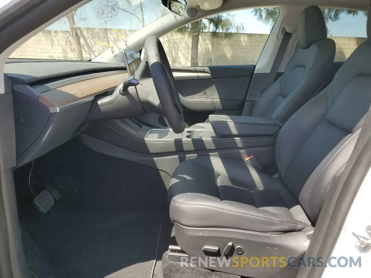 7 Photograph of a damaged car 7SAYGDEE0NA020896 TESLA MODEL Y 2022