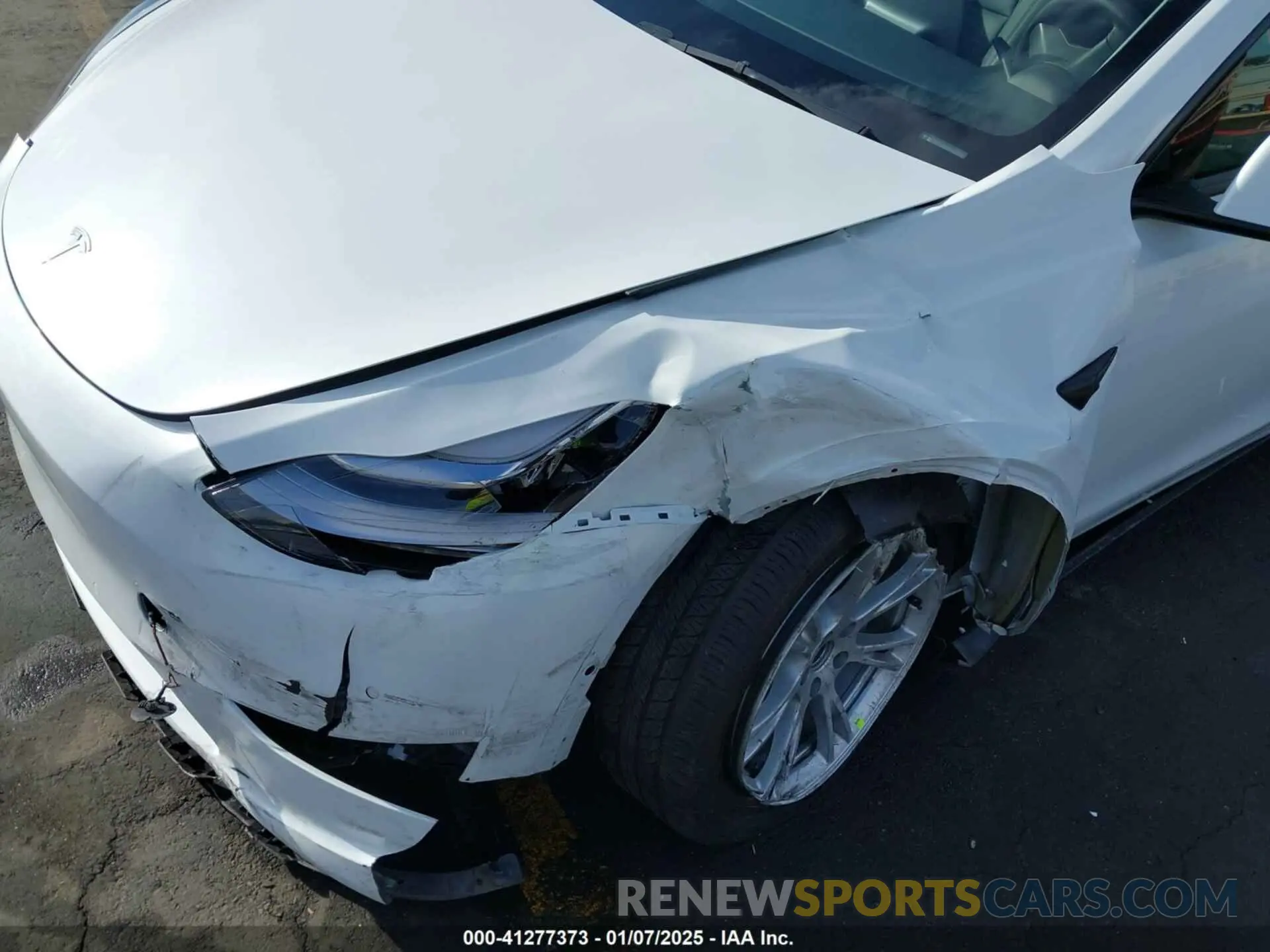 6 Photograph of a damaged car 7SAYGDEE0NA021305 TESLA MODEL Y 2022