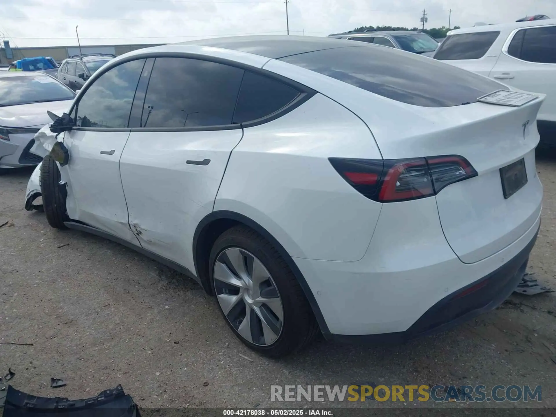 3 Фотография поврежденного автомобиля 7SAYGDEE0NF332610 TESLA MODEL Y 2022