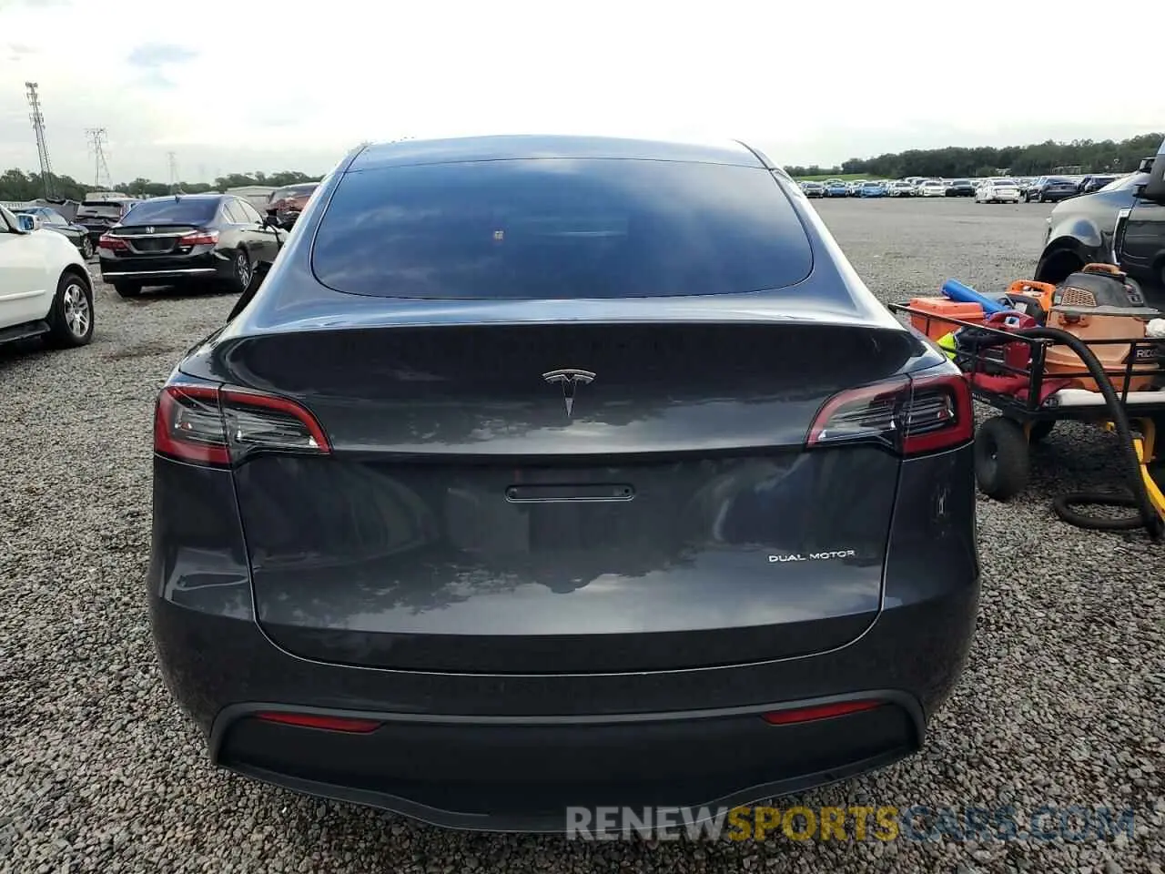 6 Photograph of a damaged car 7SAYGDEE0NF413252 TESLA MODEL Y 2022