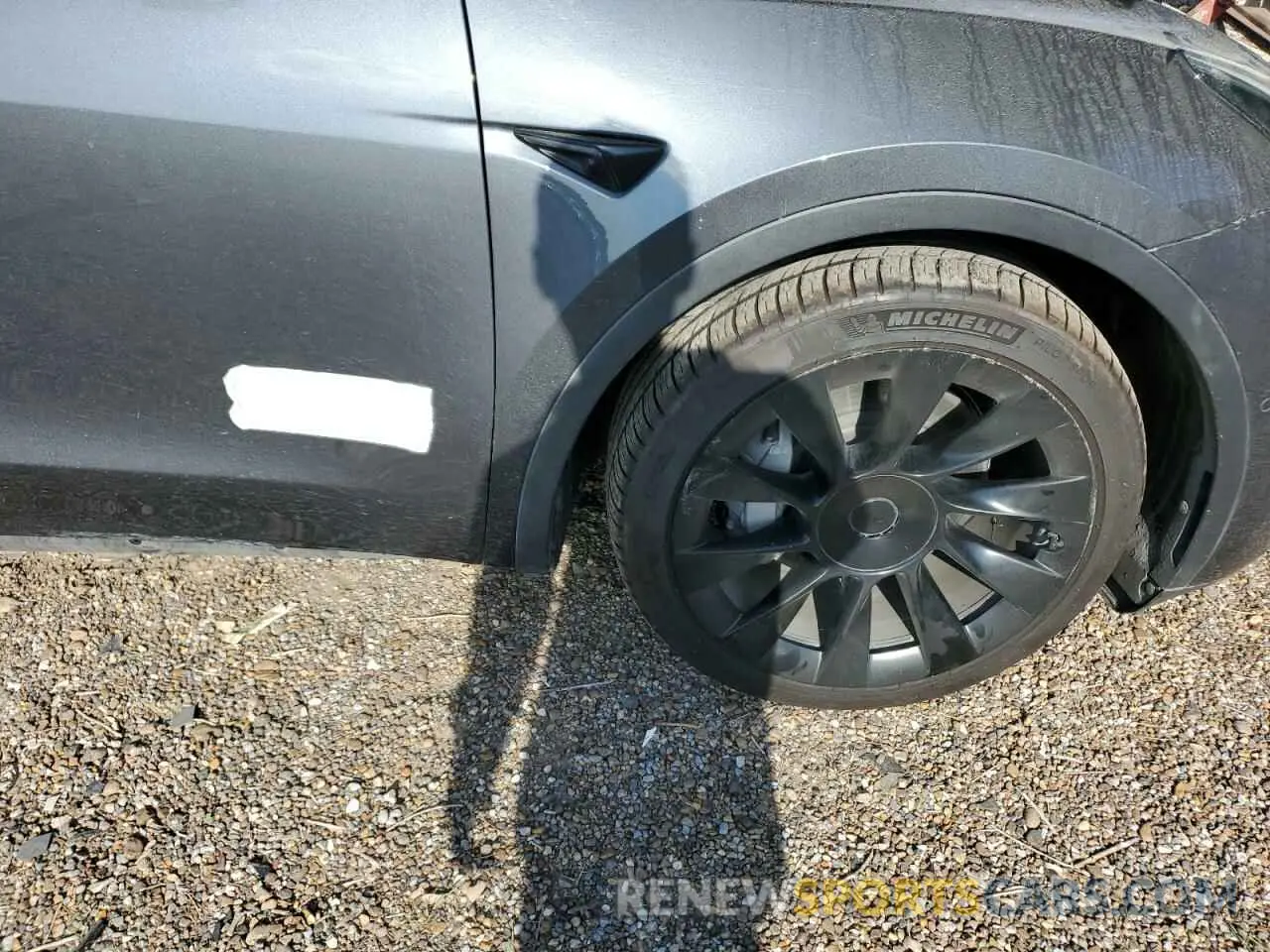 13 Photograph of a damaged car 7SAYGDEE0NF426745 TESLA MODEL Y 2022