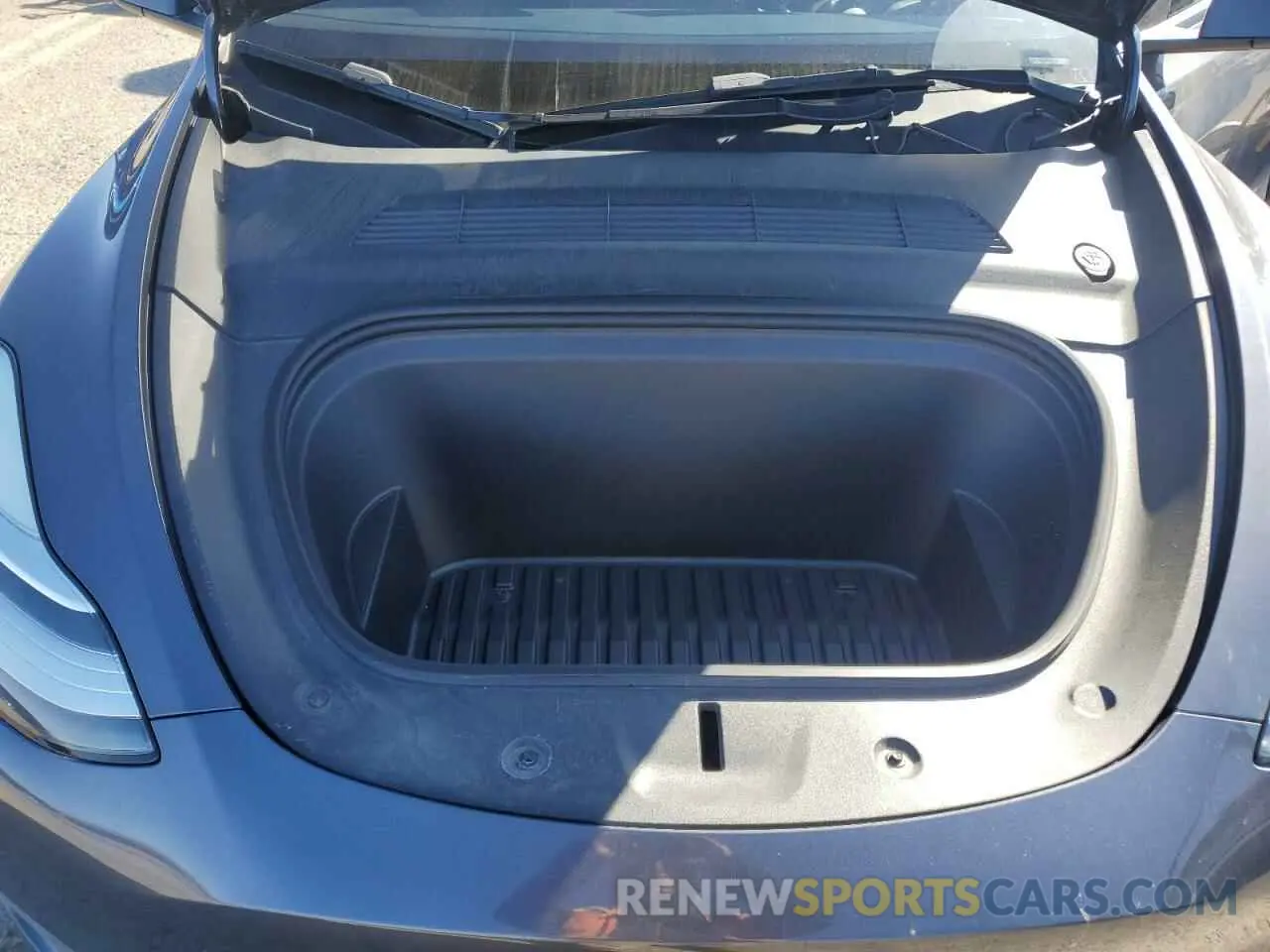 11 Photograph of a damaged car 7SAYGDEE0NF434859 TESLA MODEL Y 2022