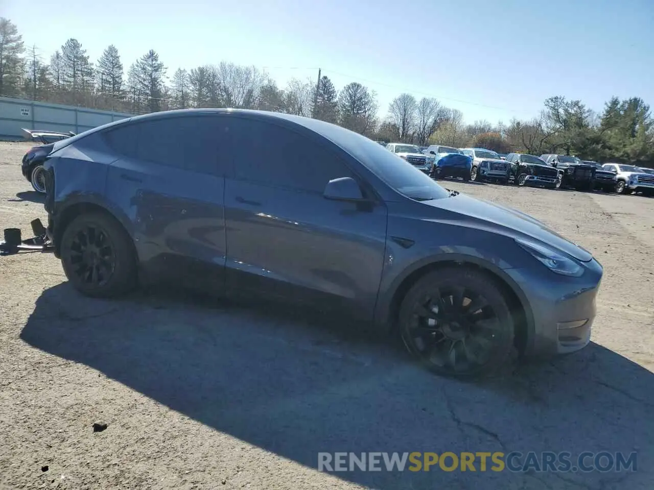 4 Photograph of a damaged car 7SAYGDEE0NF434859 TESLA MODEL Y 2022