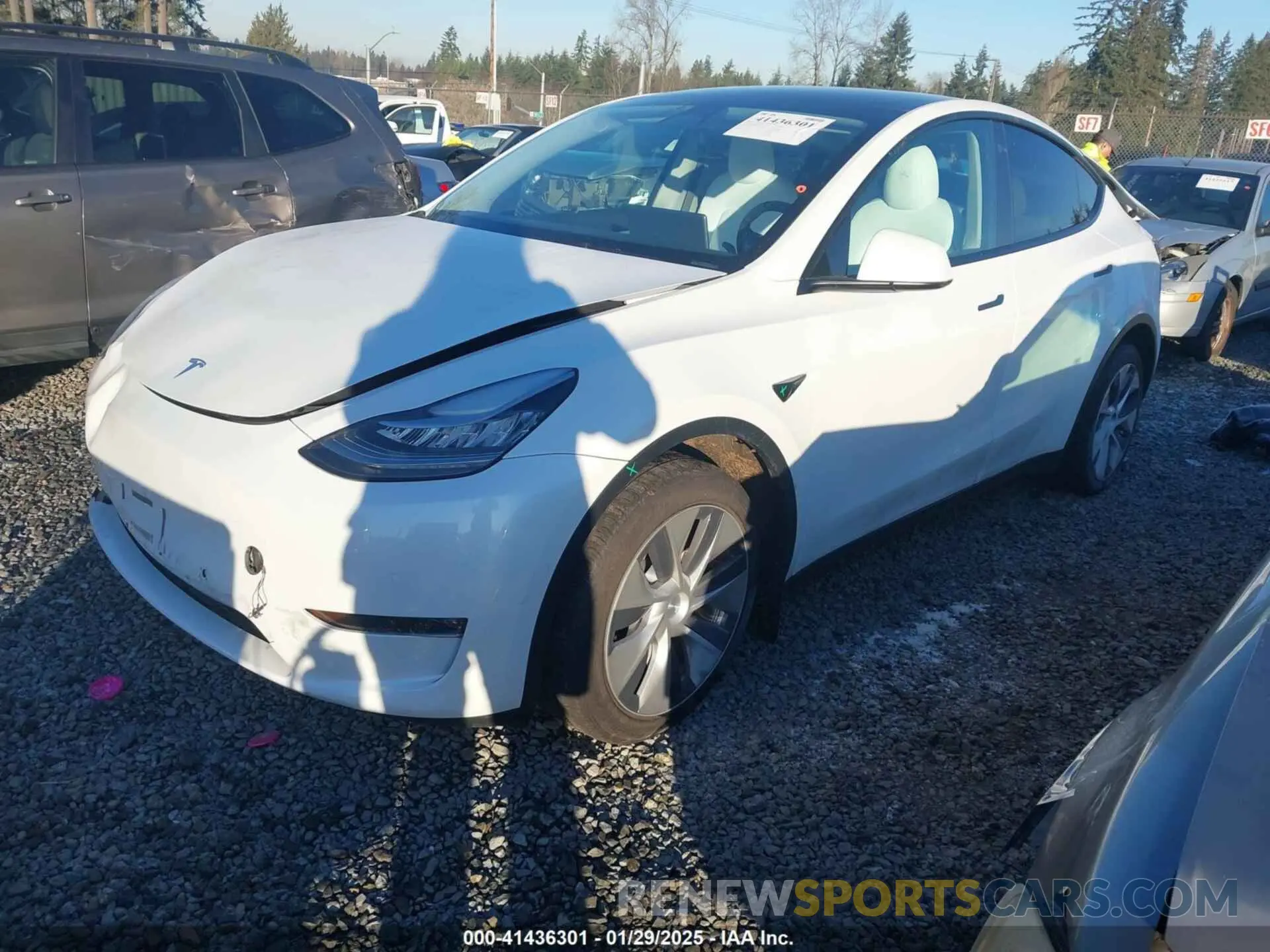 2 Photograph of a damaged car 7SAYGDEE0NF440810 TESLA MODEL Y 2022