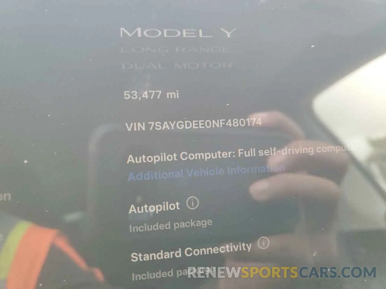 9 Photograph of a damaged car 7SAYGDEE0NF480174 TESLA MODEL Y 2022
