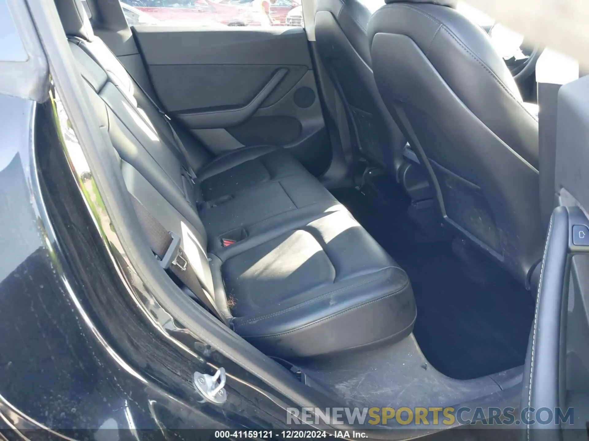 8 Photograph of a damaged car 7SAYGDEE1NF317355 TESLA MODEL Y 2022