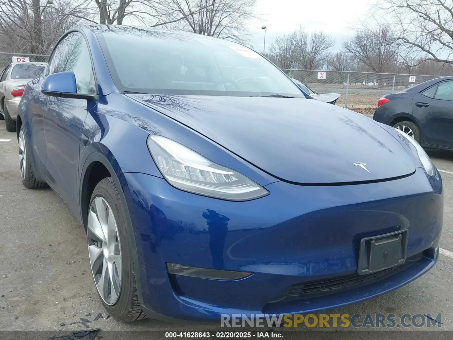 1 Photograph of a damaged car 7SAYGDEE1NF329909 TESLA MODEL Y 2022