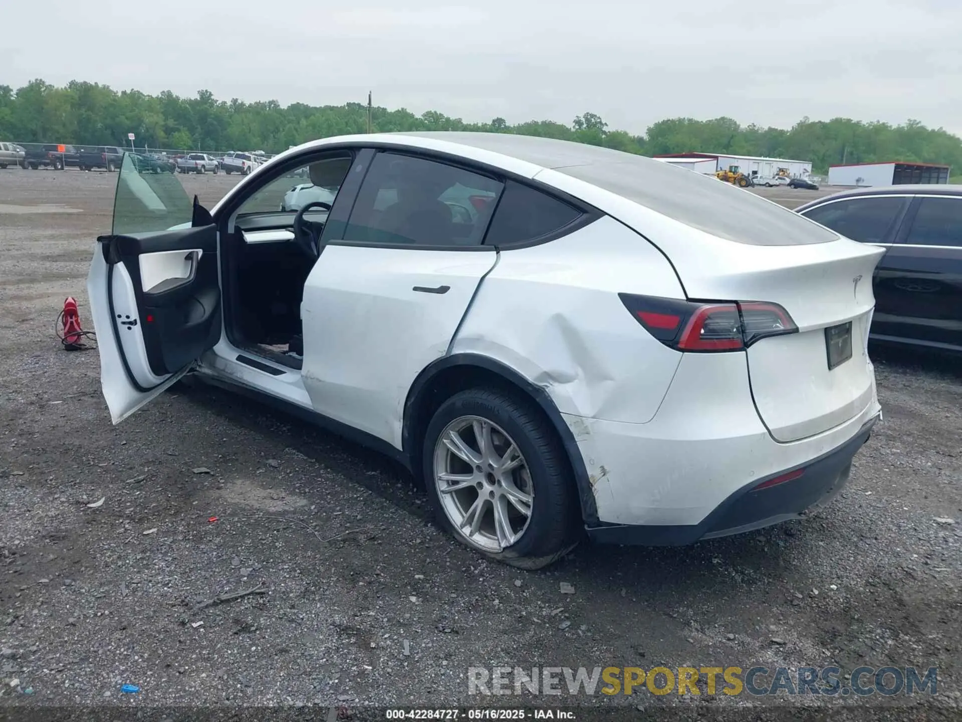 3 Фотография поврежденного автомобиля 7SAYGDEE1NF354678 TESLA MODEL Y 2022