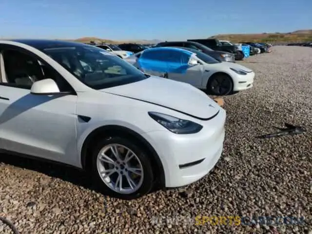 13 Photograph of a damaged car 7SAYGDEE1NF378026 TESLA MODEL Y 2022