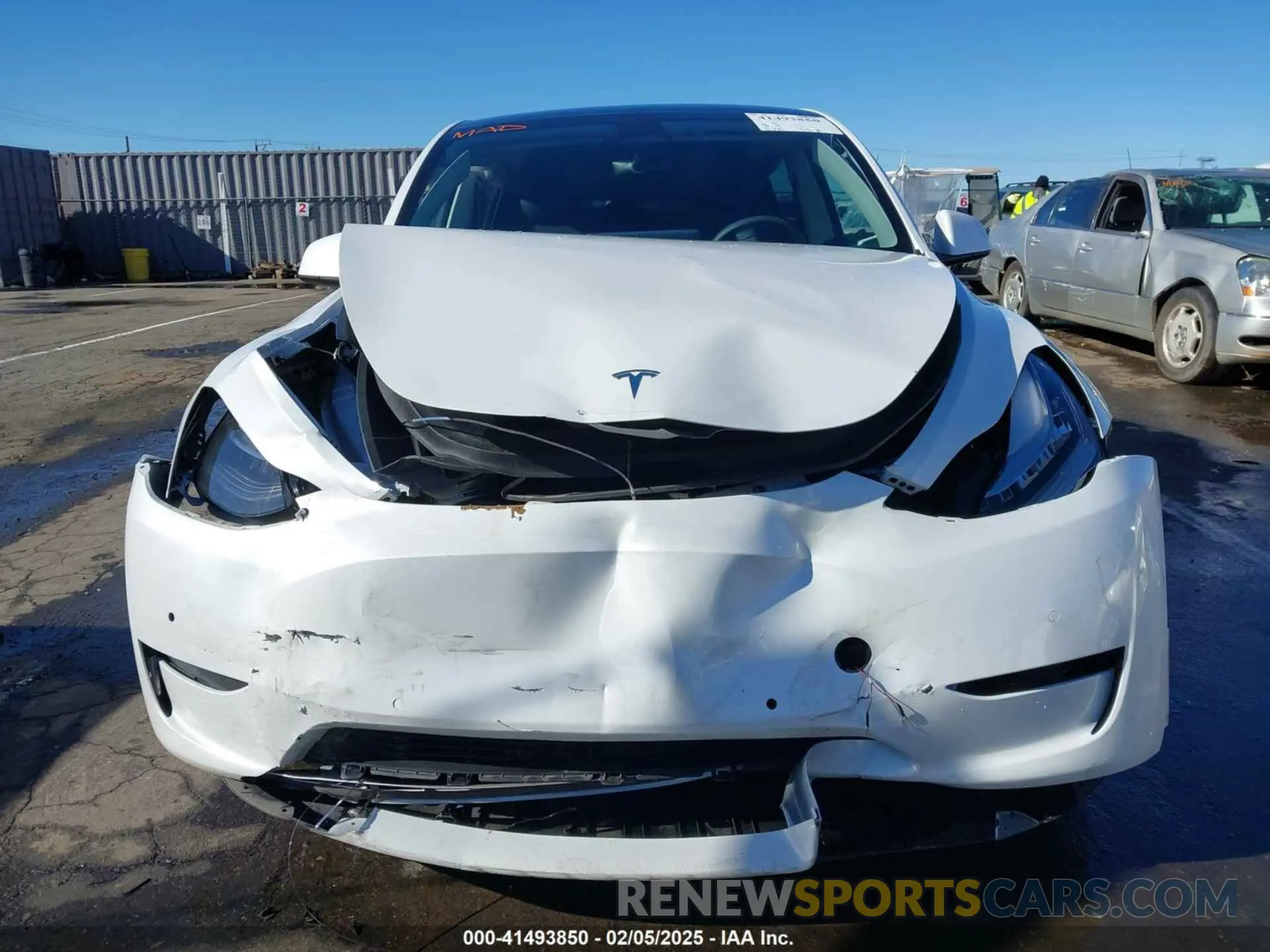 12 Photograph of a damaged car 7SAYGDEE1NF402745 TESLA MODEL Y 2022