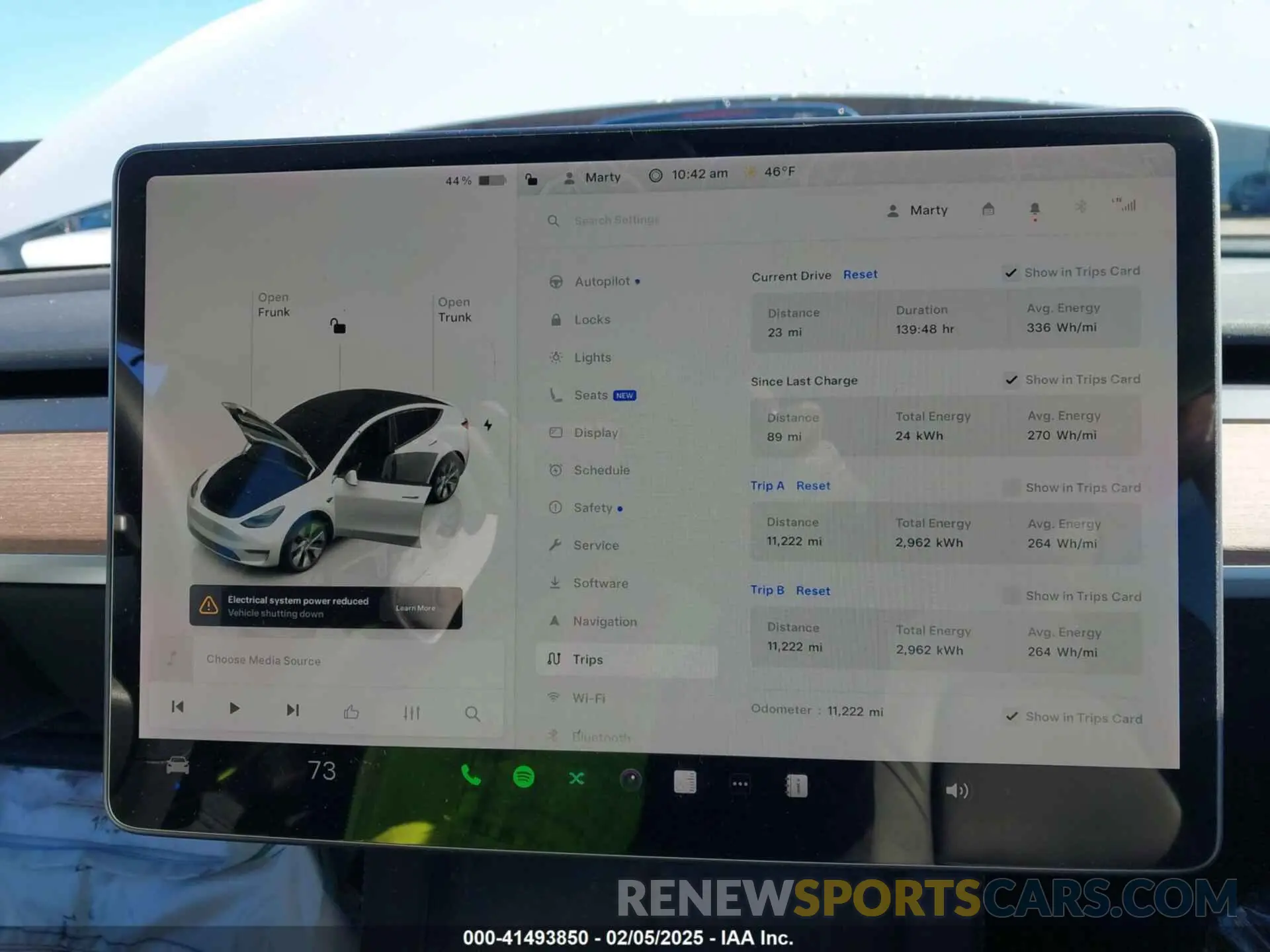 18 Photograph of a damaged car 7SAYGDEE1NF402745 TESLA MODEL Y 2022