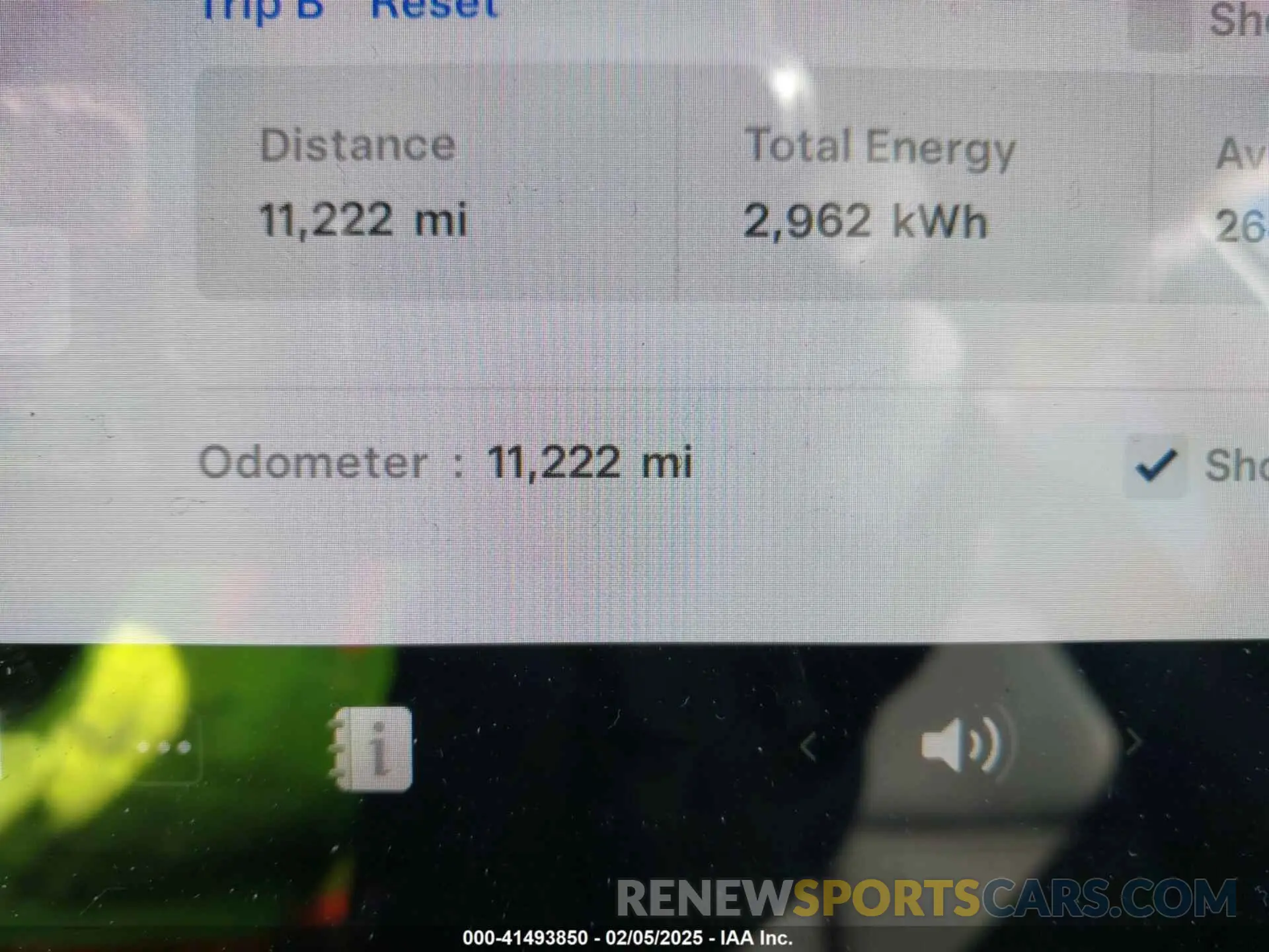 7 Photograph of a damaged car 7SAYGDEE1NF402745 TESLA MODEL Y 2022