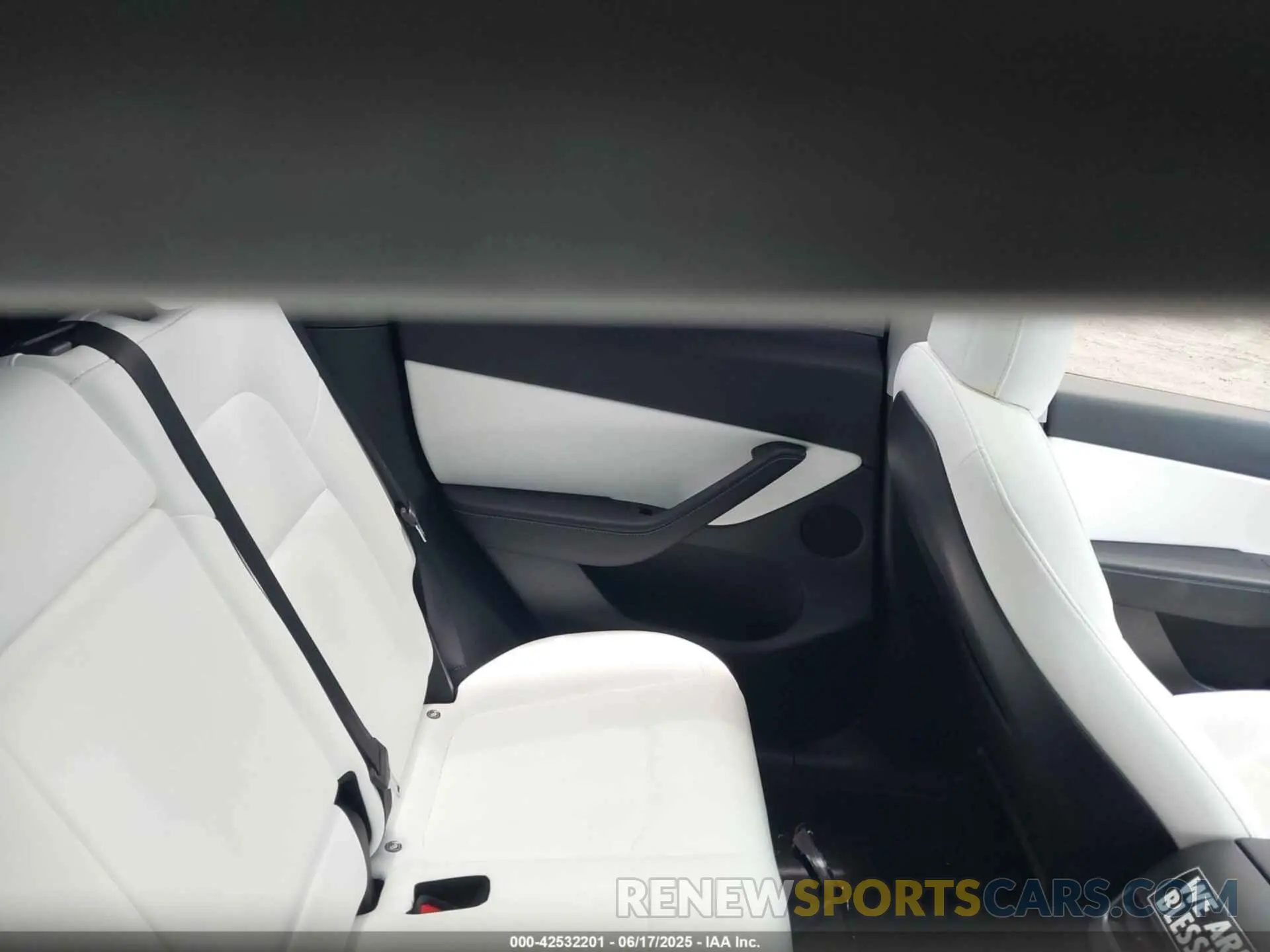8 Фотография поврежденного автомобиля 7SAYGDEE1NF419321 TESLA MODEL Y 2022