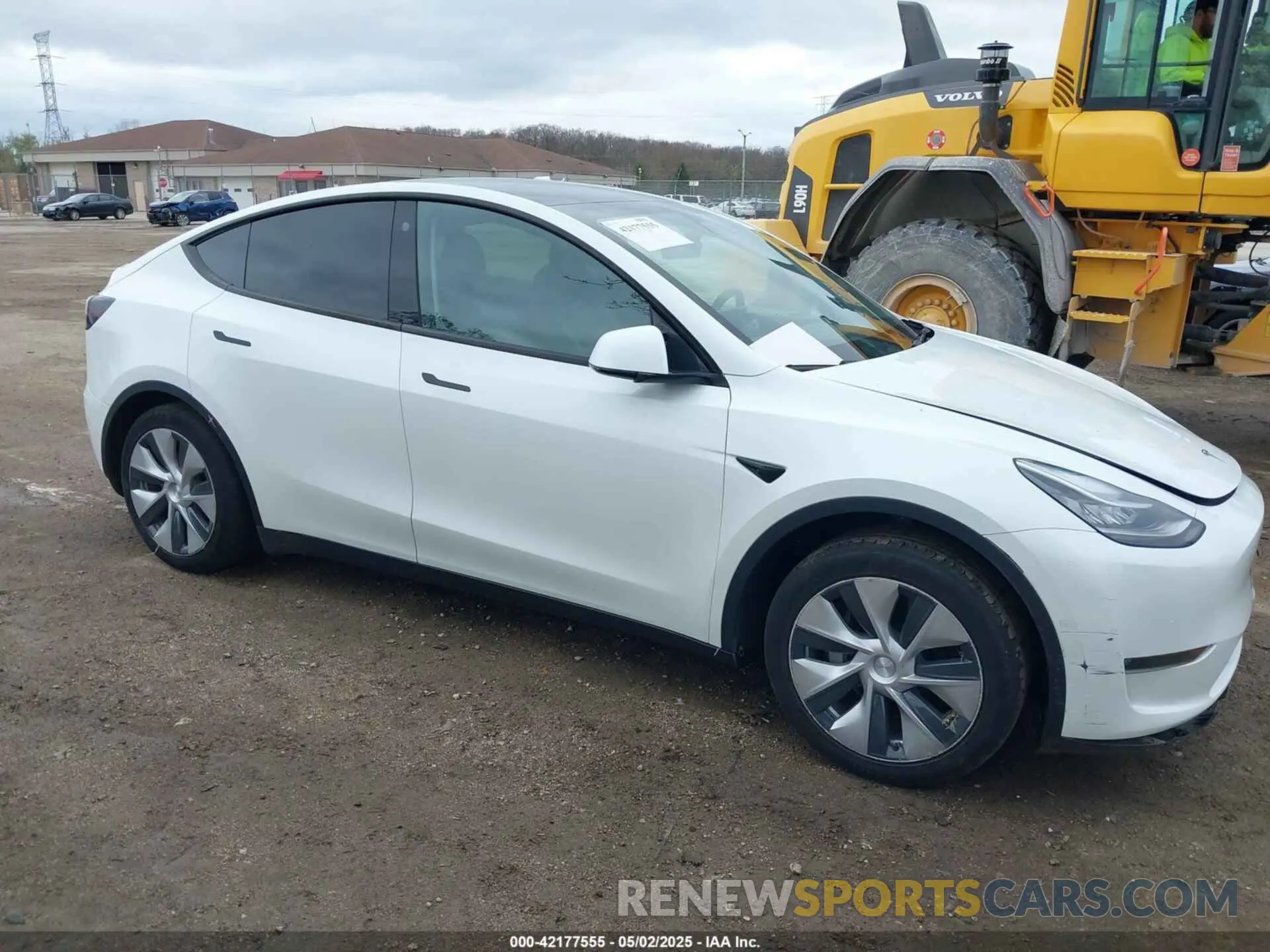 14 Photograph of a damaged car 7SAYGDEE1NF421098 TESLA MODEL Y 2022