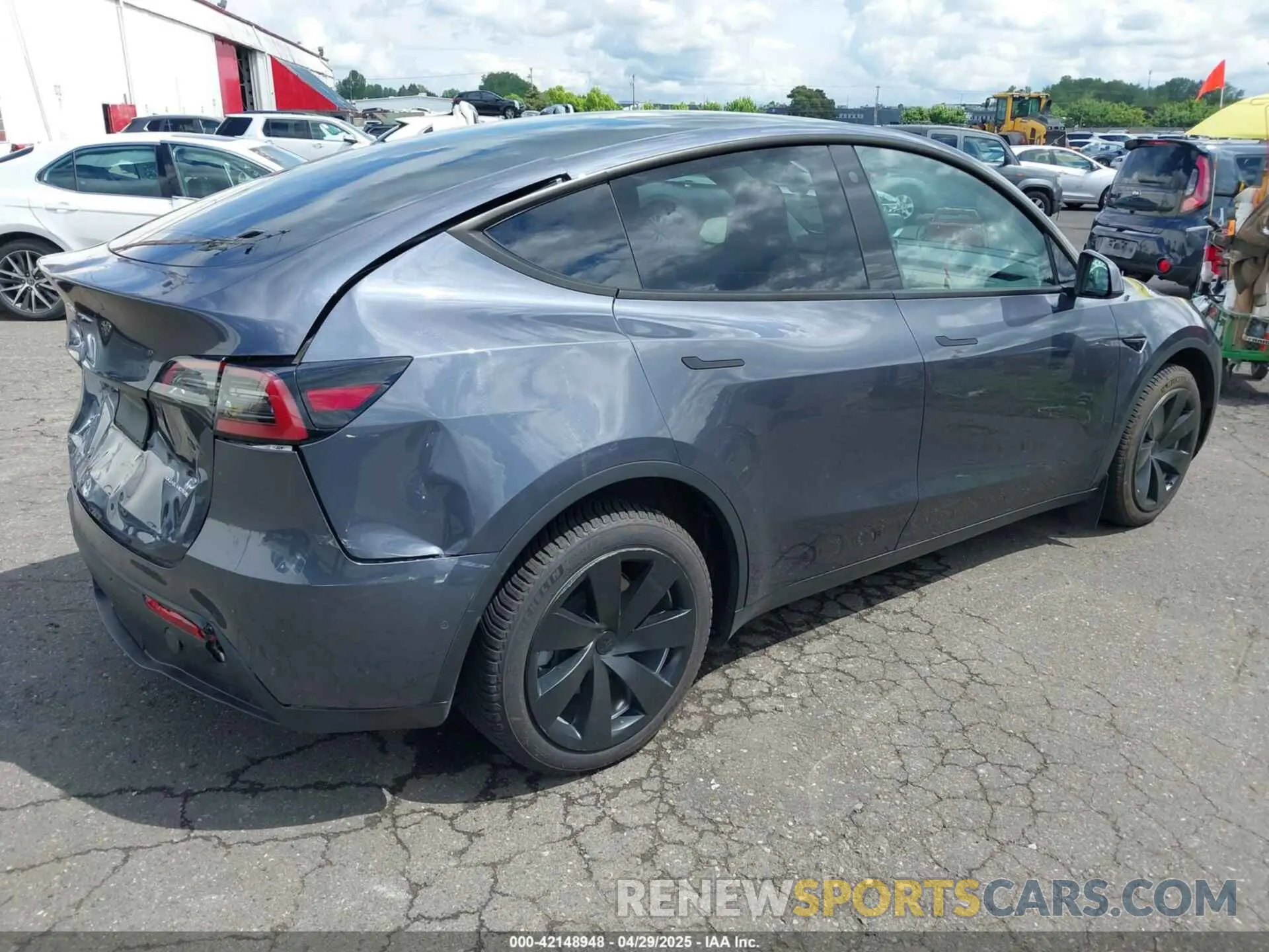 4 Фотография поврежденного автомобиля 7SAYGDEE1NF440153 TESLA MODEL Y 2022