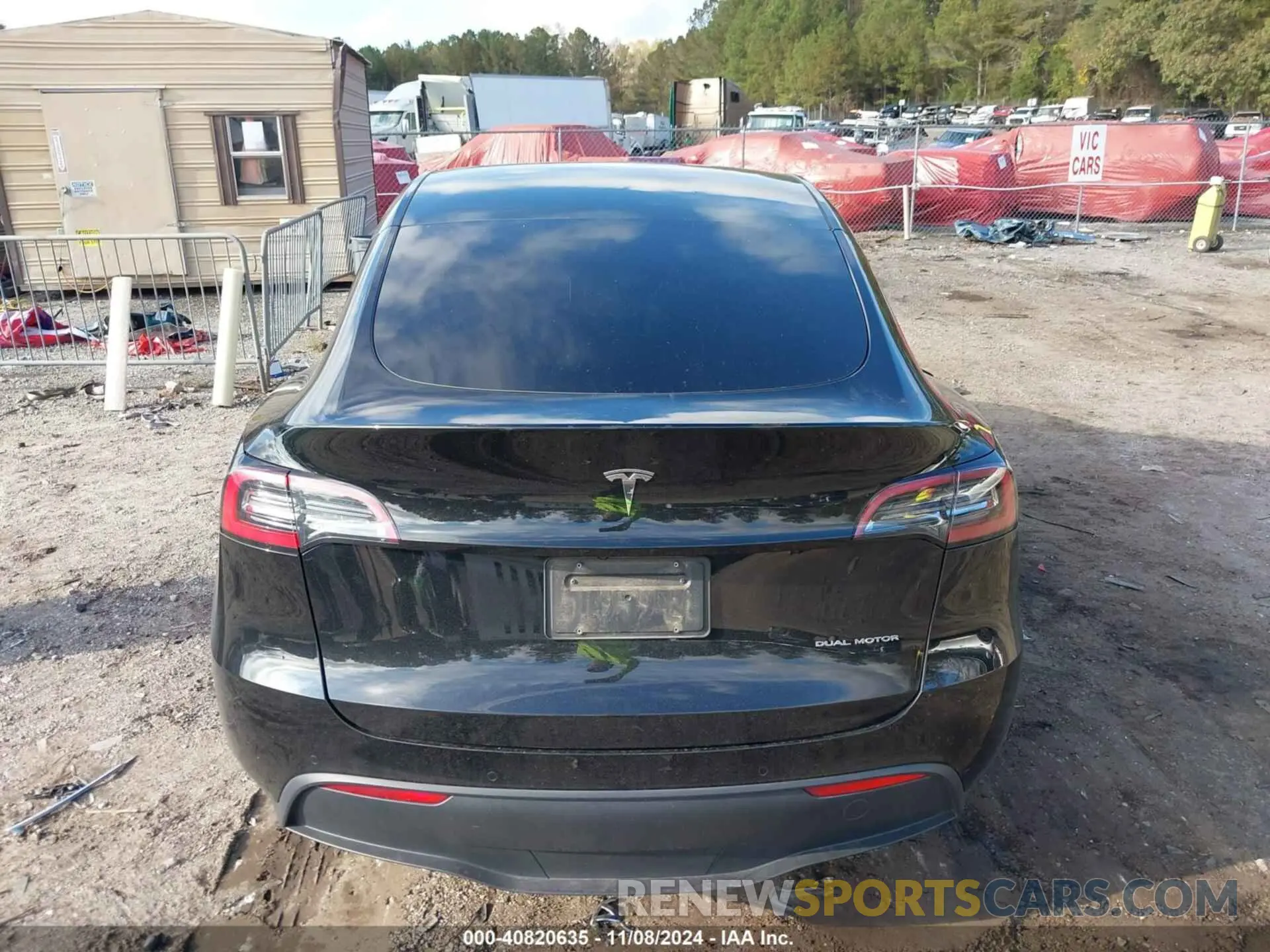 15 Photograph of a damaged car 7SAYGDEE1NF450861 TESLA MODEL Y 2022