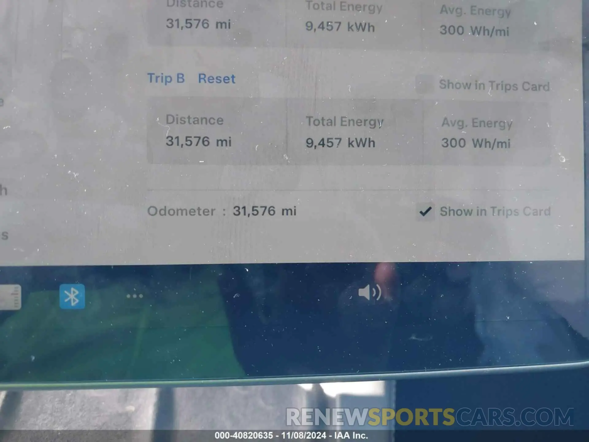 7 Photograph of a damaged car 7SAYGDEE1NF450861 TESLA MODEL Y 2022