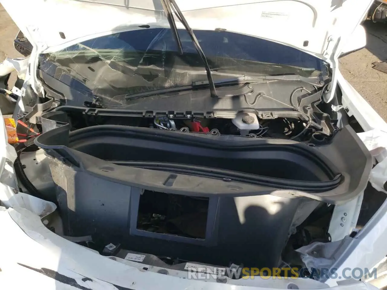 11 Photograph of a damaged car 7SAYGDEE1NF481320 TESLA MODEL Y 2022