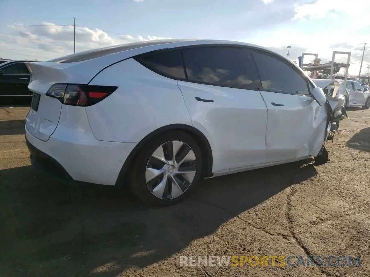 3 Photograph of a damaged car 7SAYGDEE1NF481320 TESLA MODEL Y 2022