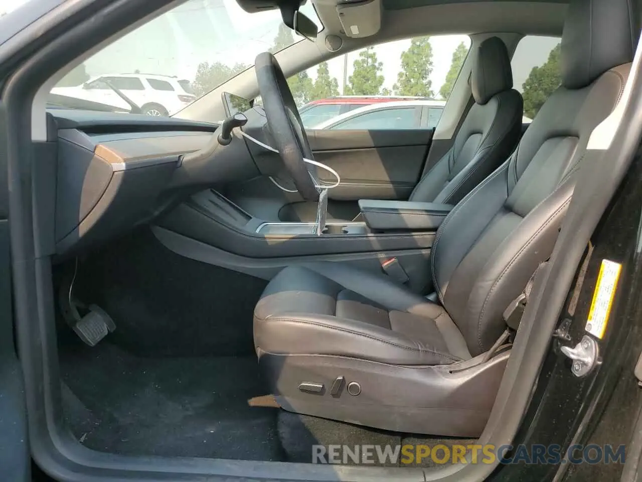 7 Photograph of a damaged car 7SAYGDEE1NF481740 TESLA MODEL Y 2022