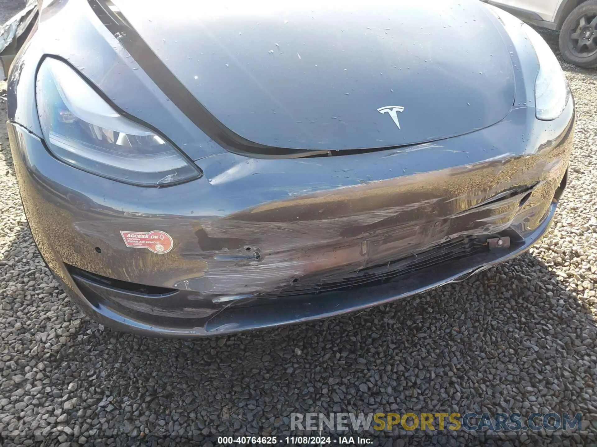 19 Photograph of a damaged car 7SAYGDEE1NF537577 TESLA MODEL Y 2022
