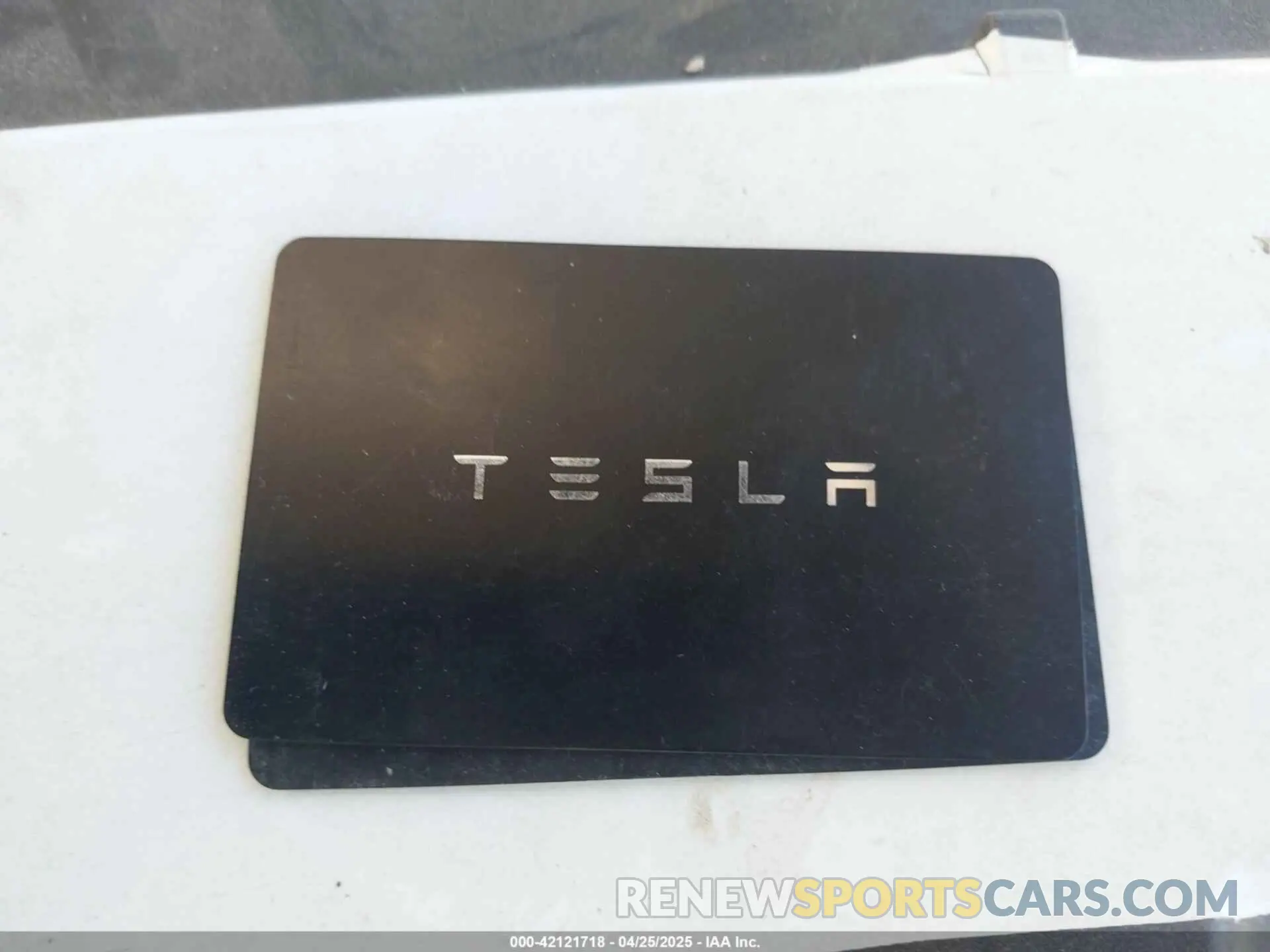 11 Photograph of a damaged car 7SAYGDEE1NF550202 TESLA MODEL Y 2022