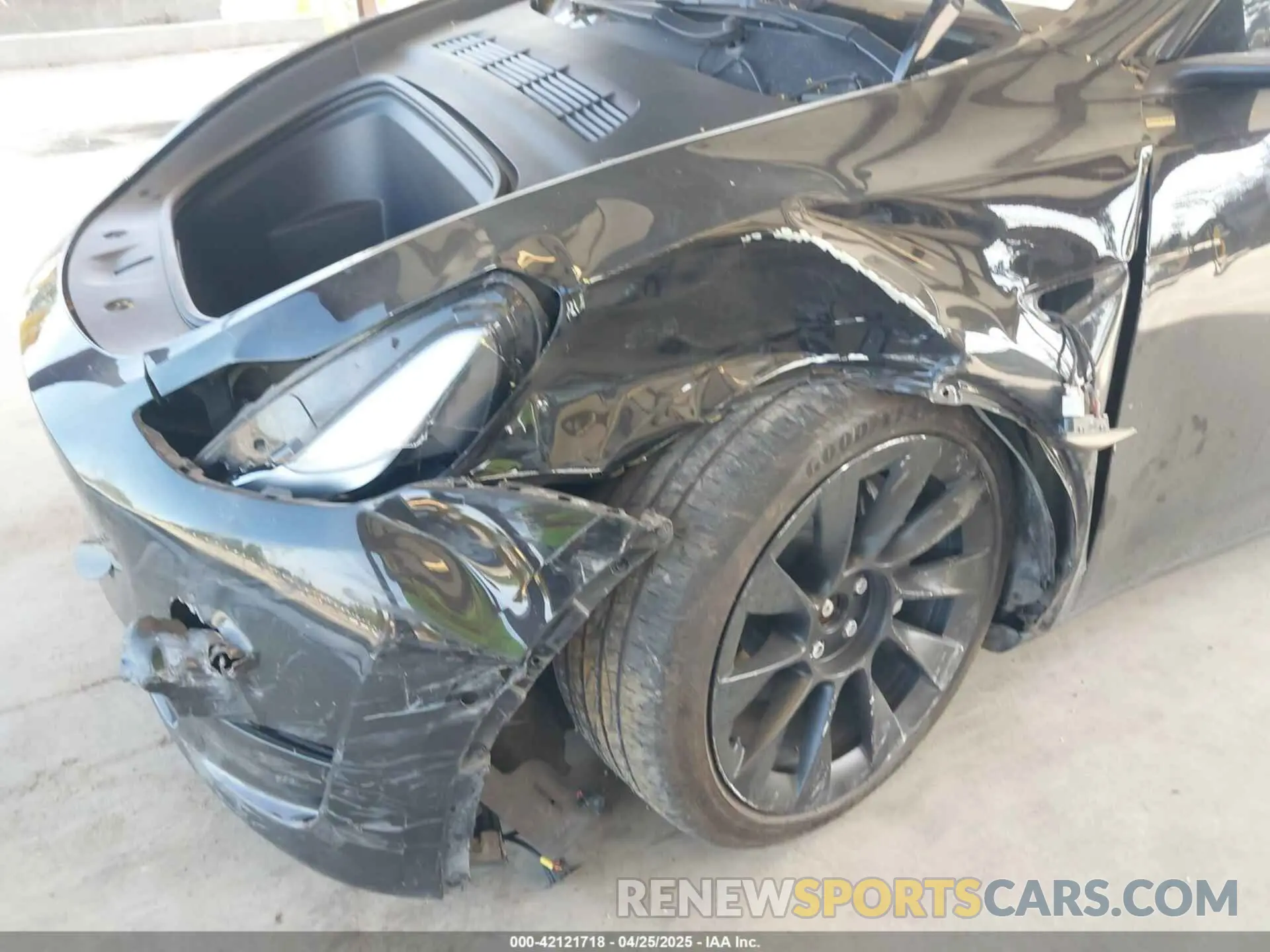 6 Photograph of a damaged car 7SAYGDEE1NF550202 TESLA MODEL Y 2022