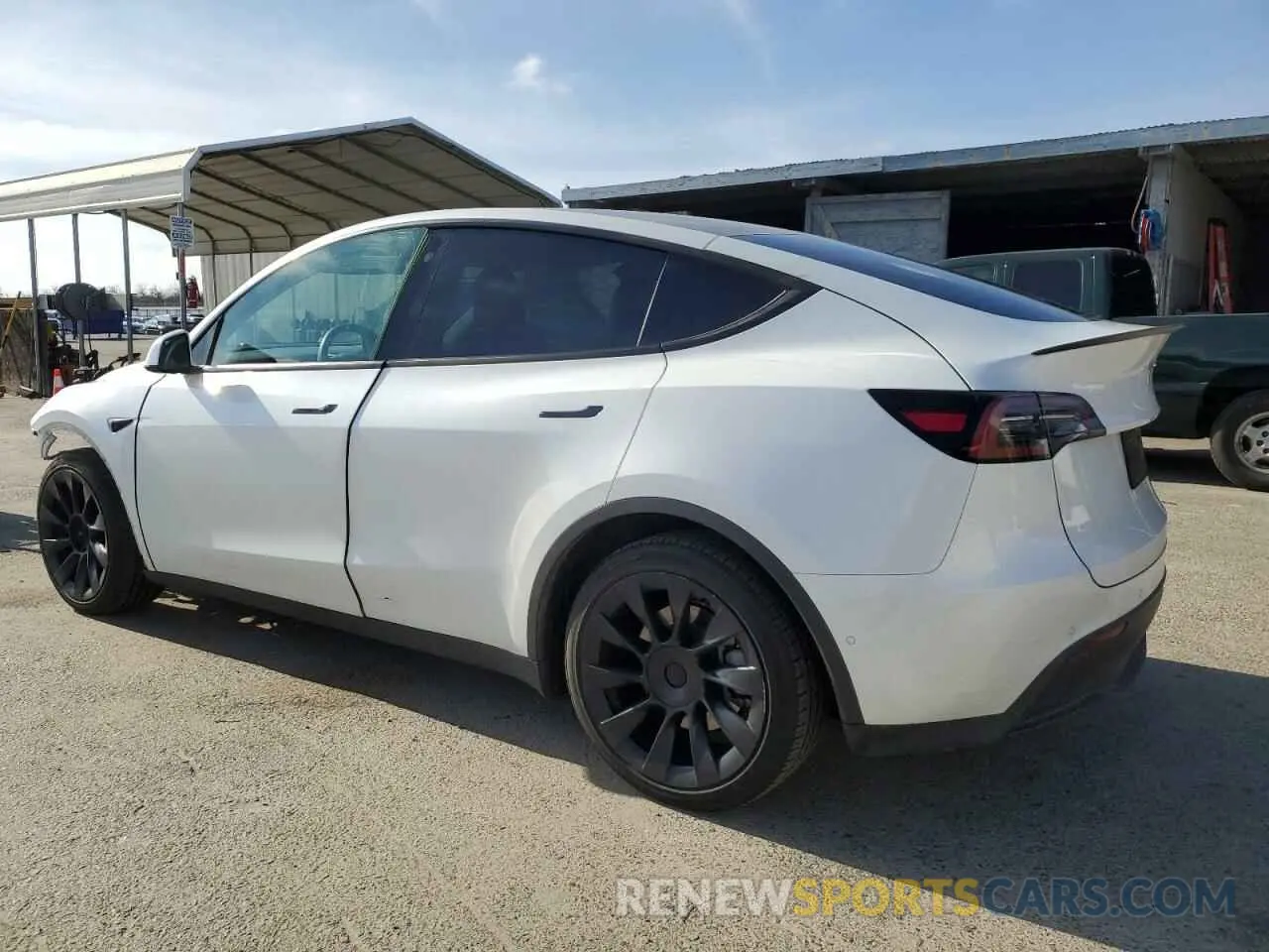 2 Photograph of a damaged car 7SAYGDEE1NF559238 TESLA MODEL Y 2022