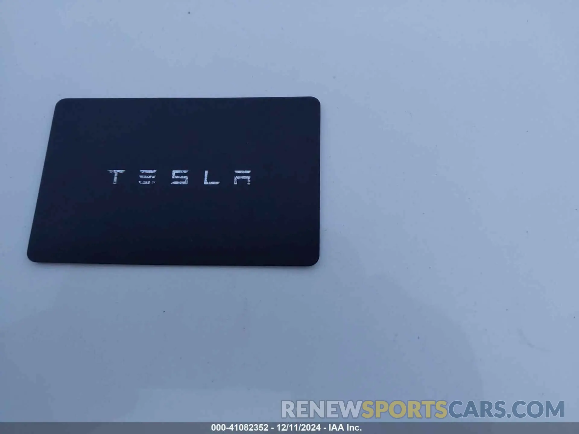 11 Photograph of a damaged car 7SAYGDEE1NF559482 TESLA MODEL Y 2022