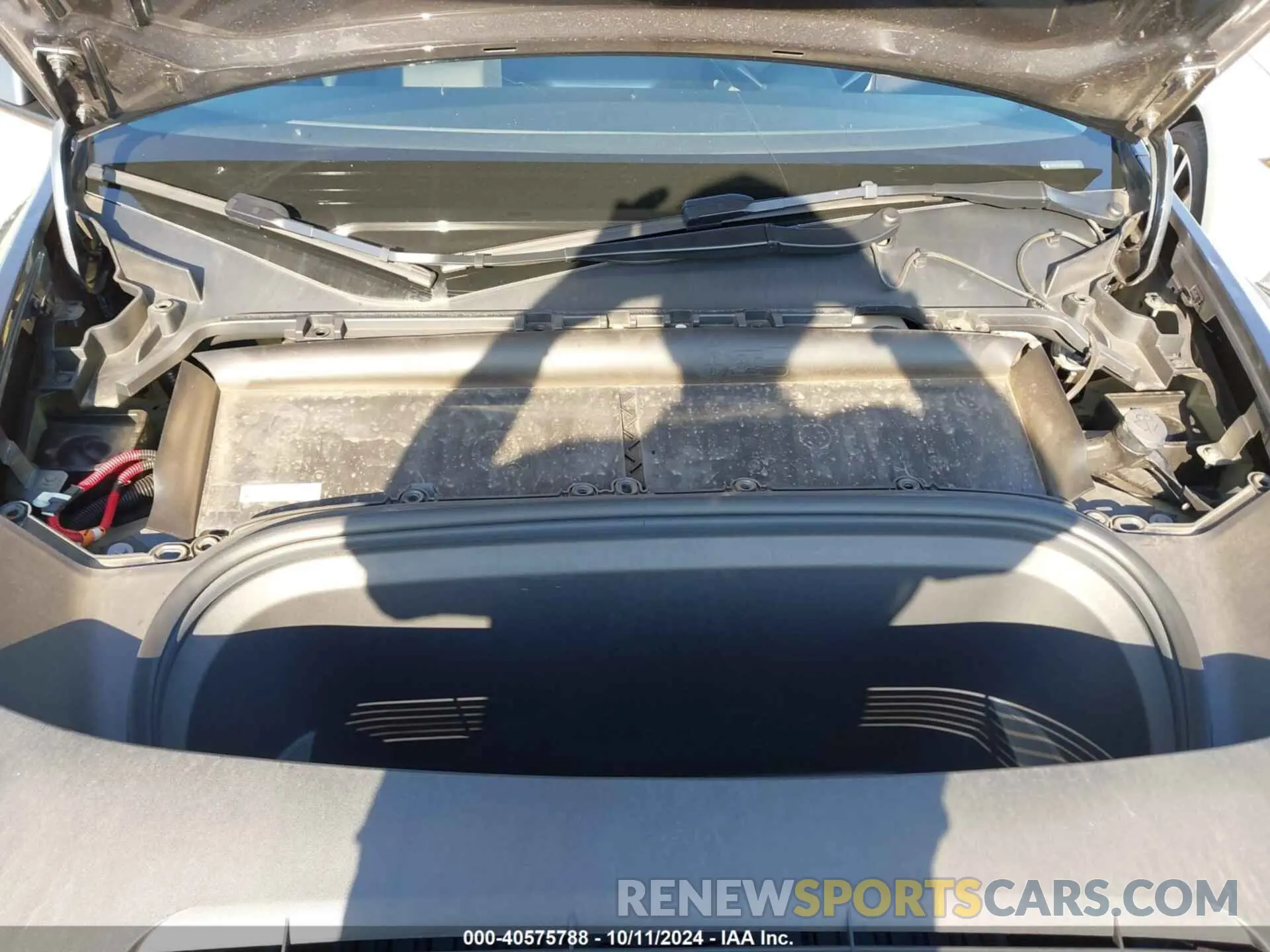 10 Photograph of a damaged car 7SAYGDEE2NA009124 TESLA MODEL Y 2022