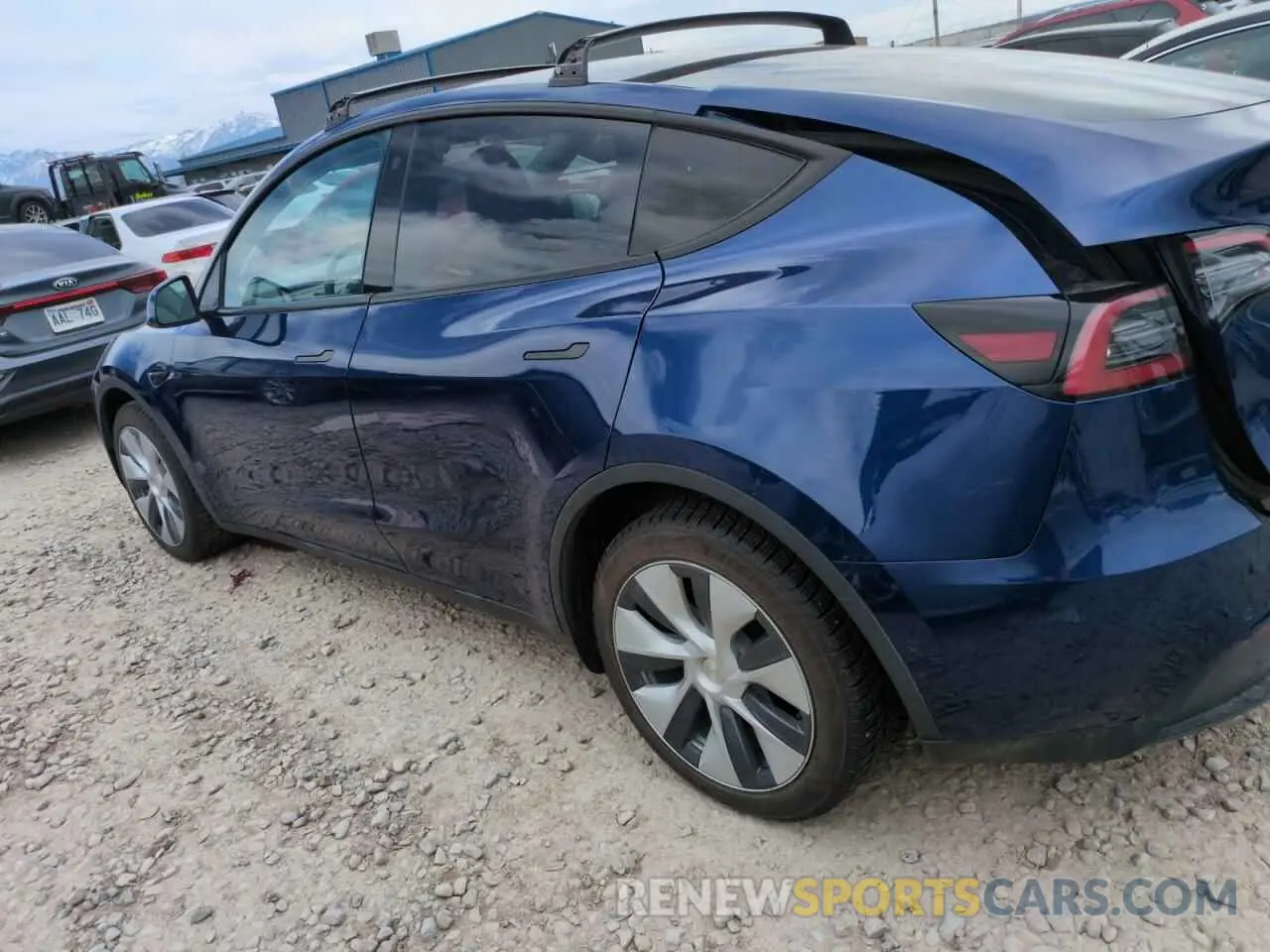 2 Photograph of a damaged car 7SAYGDEE2NA009818 TESLA MODEL Y 2022