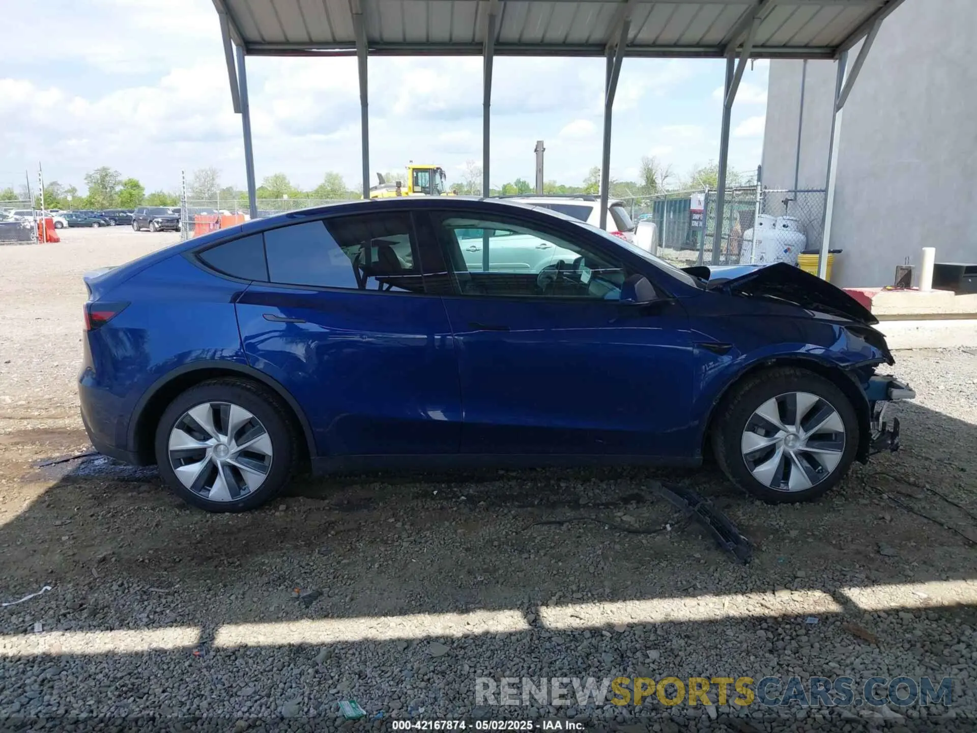 13 Photograph of a damaged car 7SAYGDEE2NF306932 TESLA MODEL Y 2022