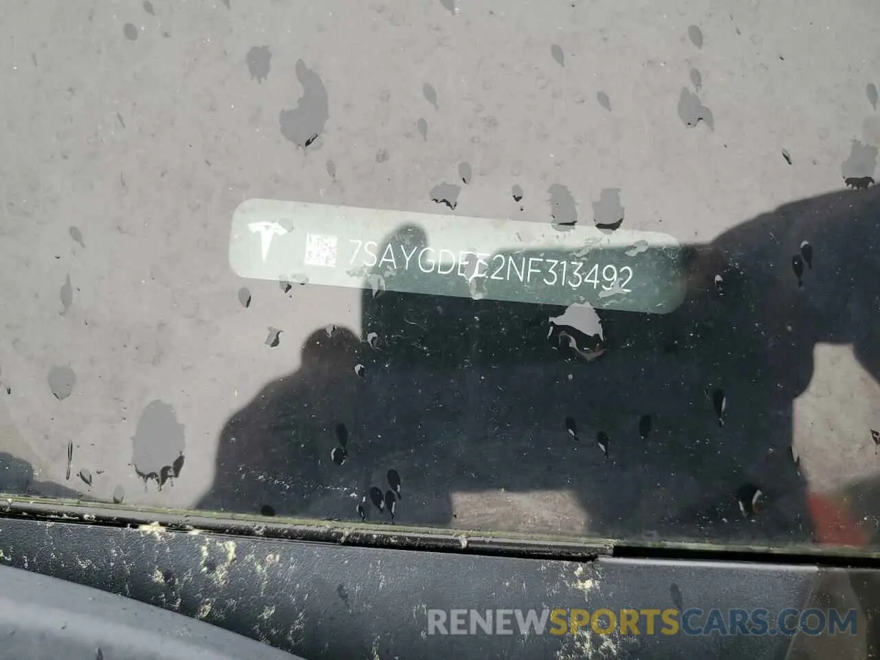 12 Photograph of a damaged car 7SAYGDEE2NF313492 TESLA MODEL Y 2022