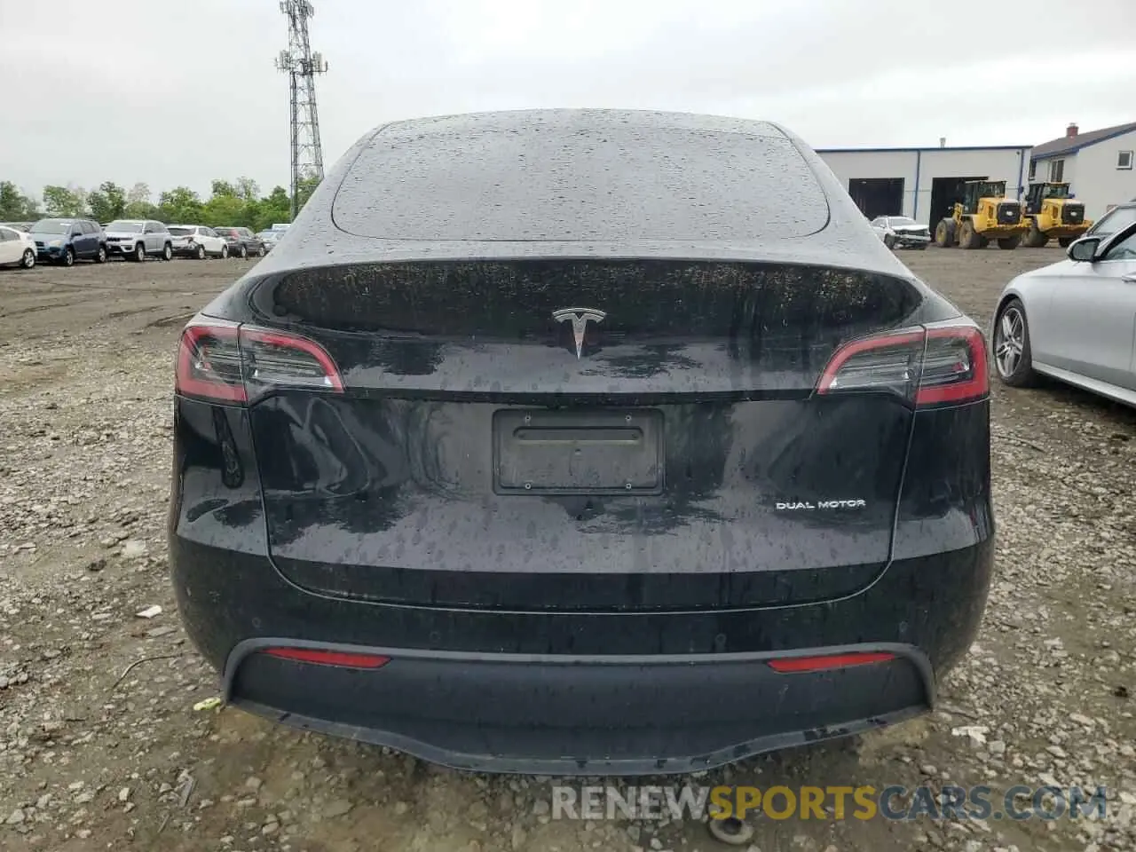 6 Photograph of a damaged car 7SAYGDEE2NF313492 TESLA MODEL Y 2022