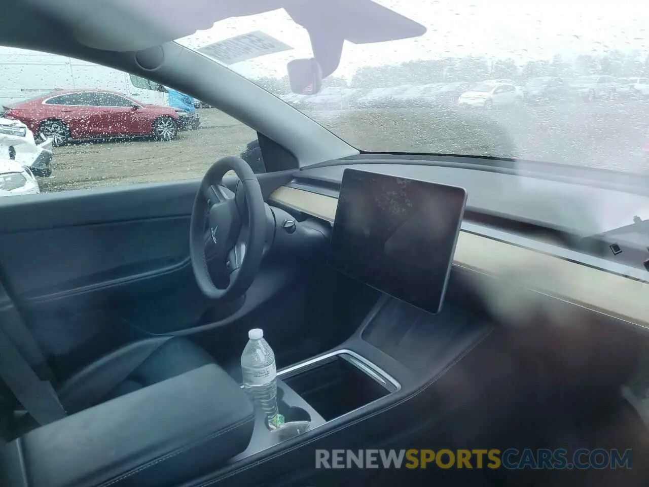 9 Photograph of a damaged car 7SAYGDEE2NF313492 TESLA MODEL Y 2022