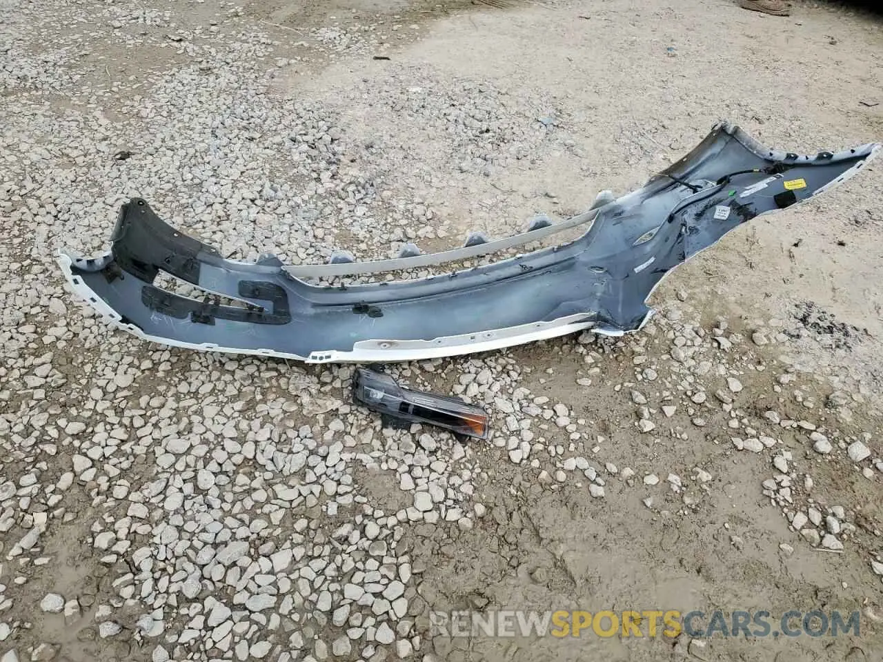 12 Photograph of a damaged car 7SAYGDEE2NF330311 TESLA MODEL Y 2022