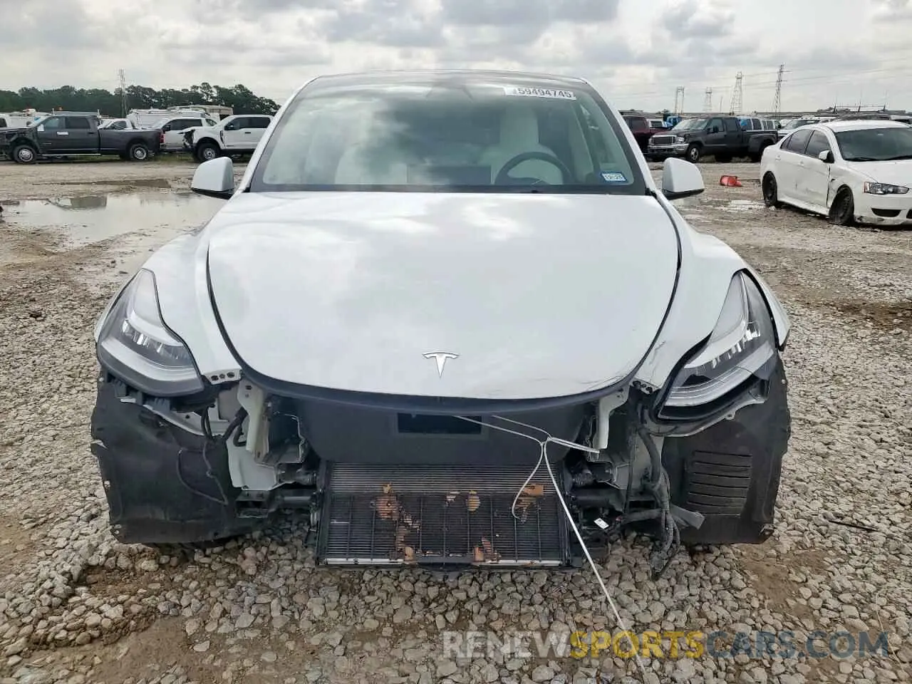5 Photograph of a damaged car 7SAYGDEE2NF330311 TESLA MODEL Y 2022