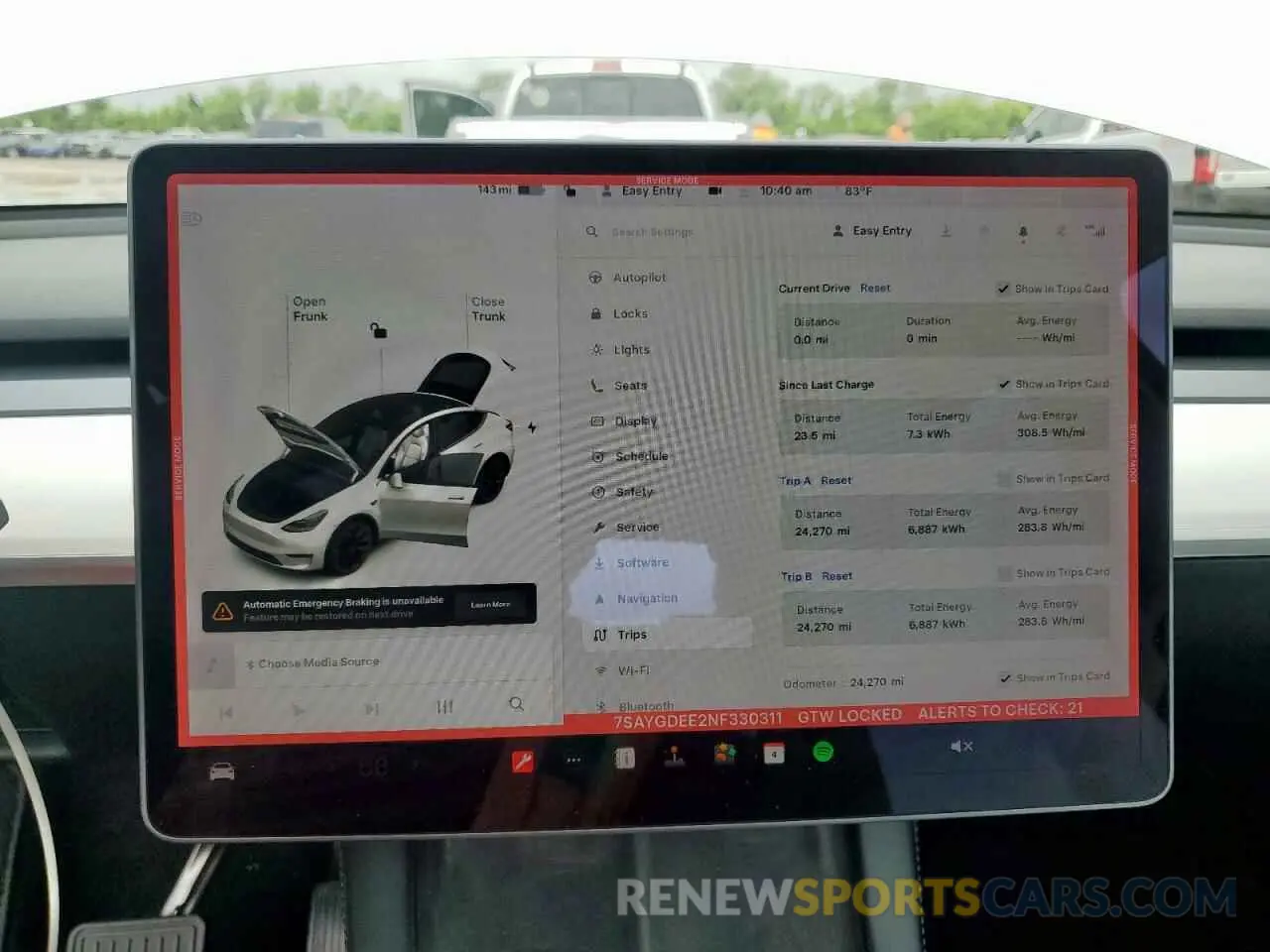 9 Photograph of a damaged car 7SAYGDEE2NF330311 TESLA MODEL Y 2022